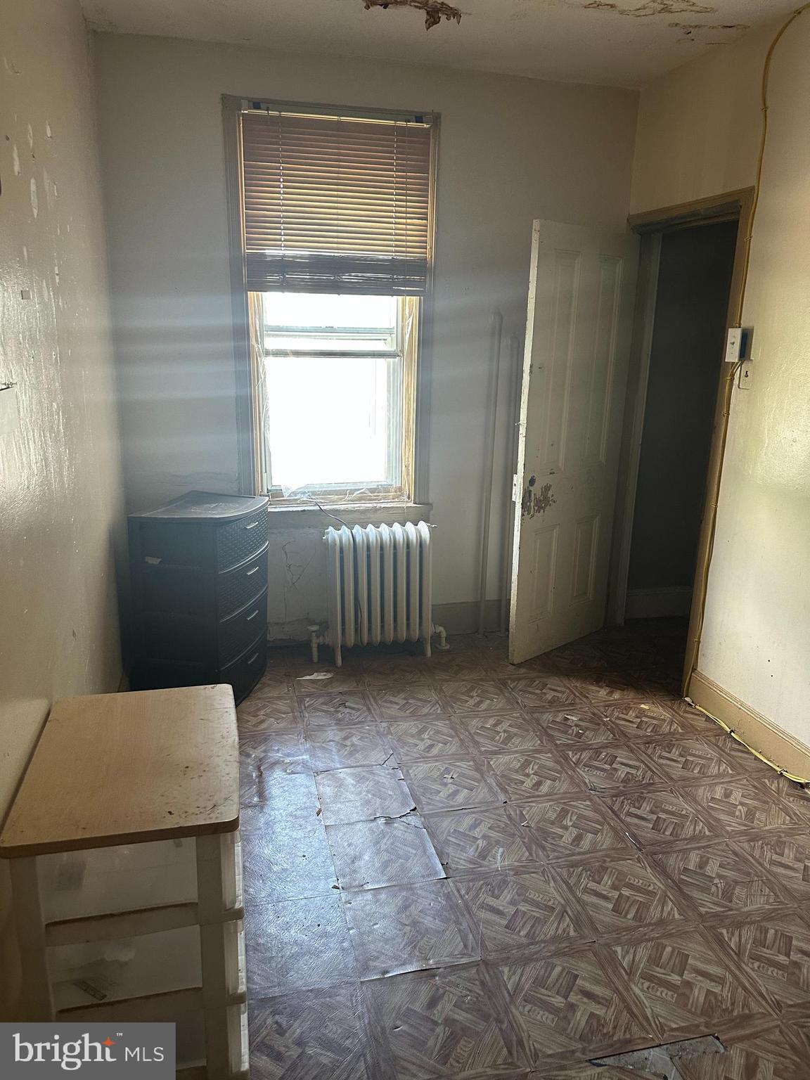 KENSINGTON - Residential