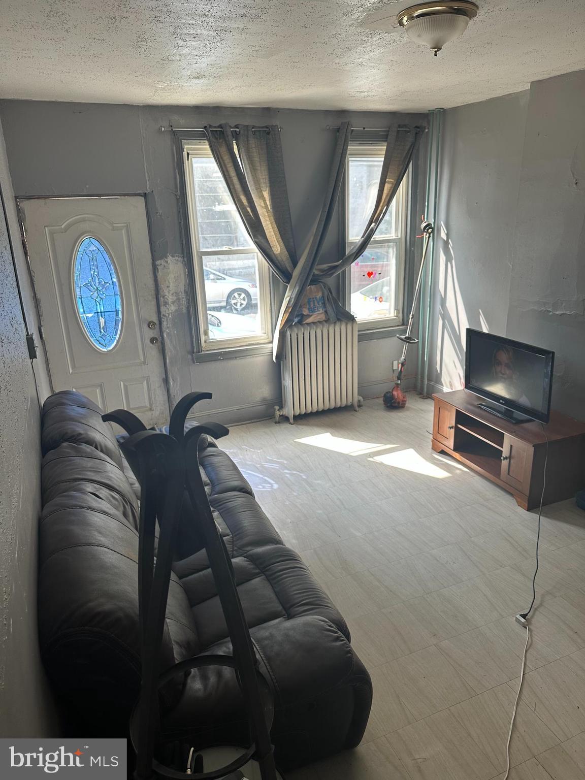 KENSINGTON - Residential