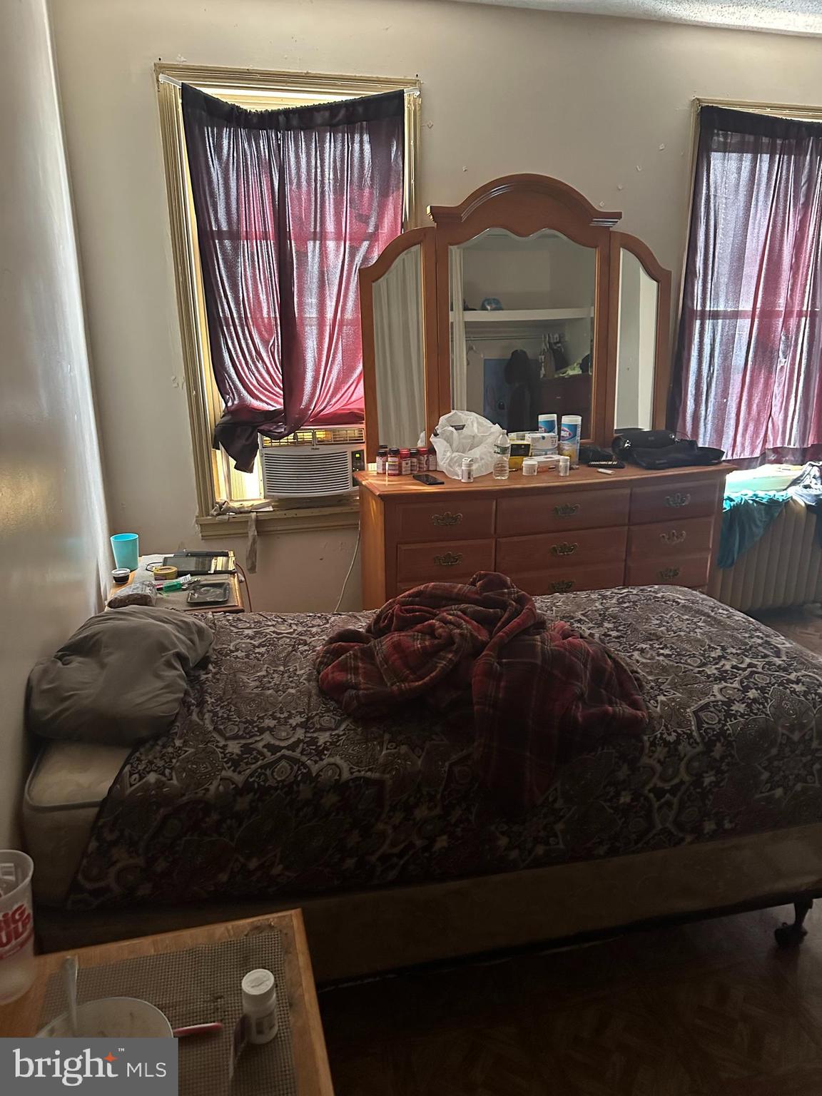 KENSINGTON - Residential