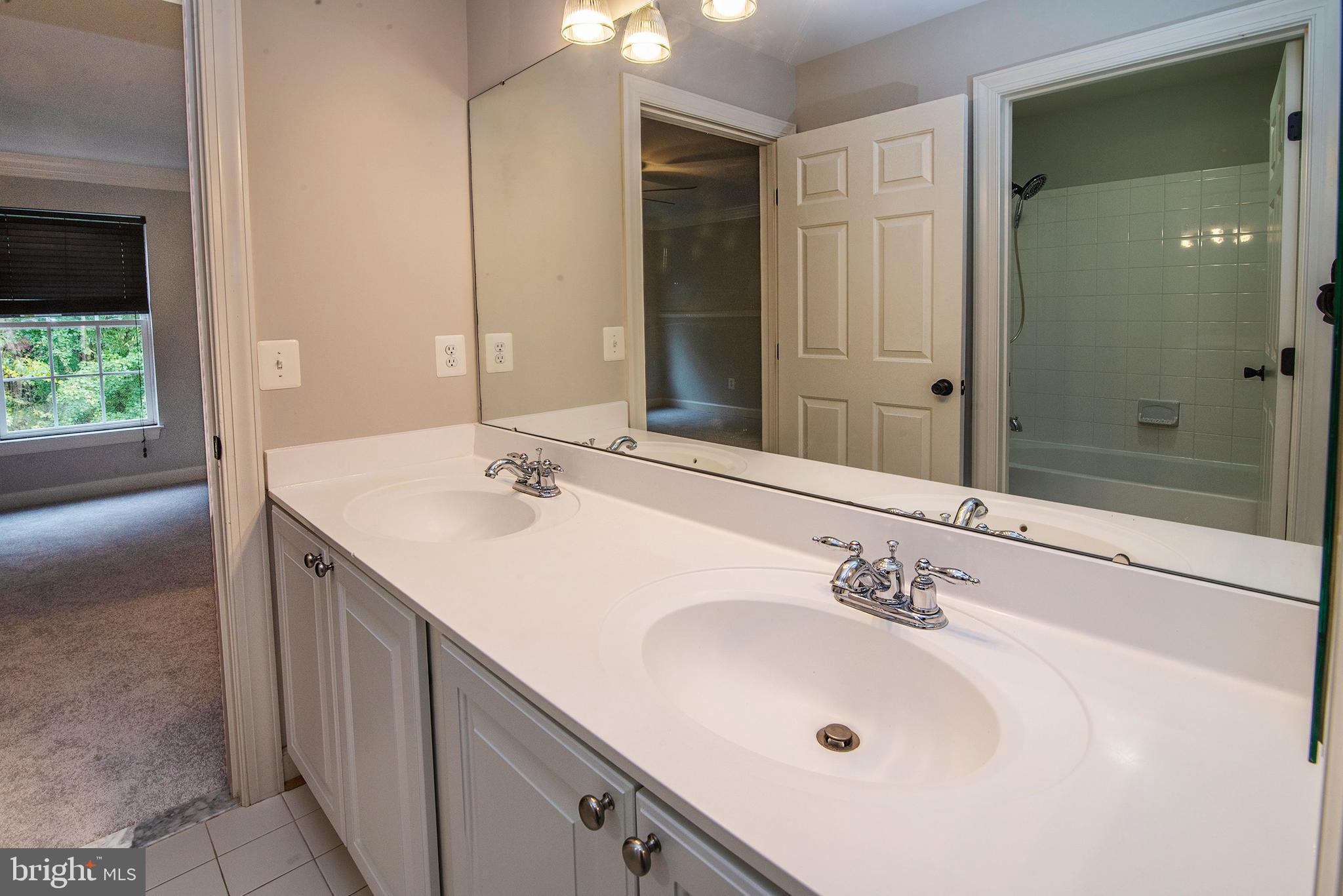 LAURENWOOD ESTATES - Residential