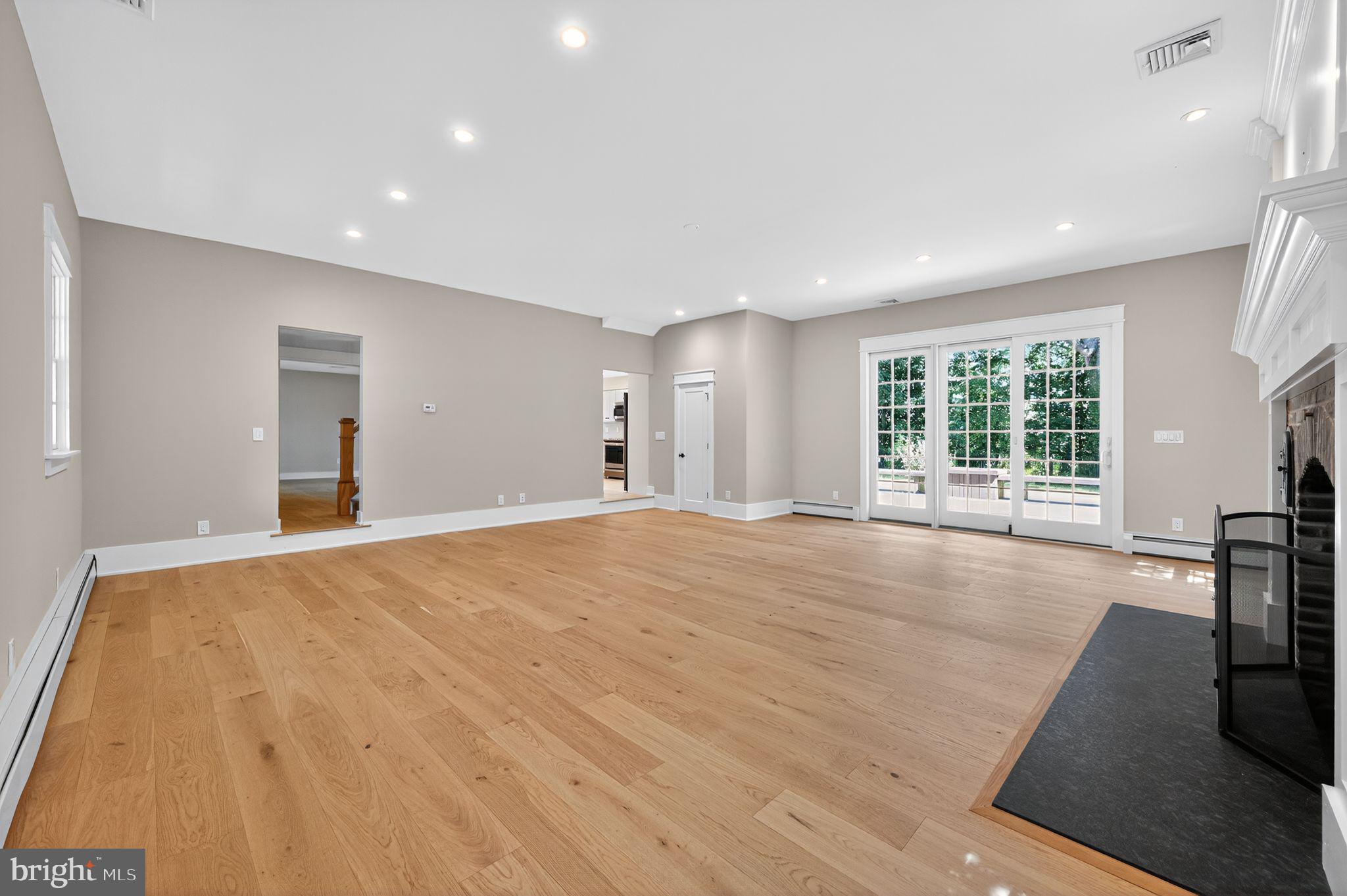 TOWER HILL WOODS - Residential