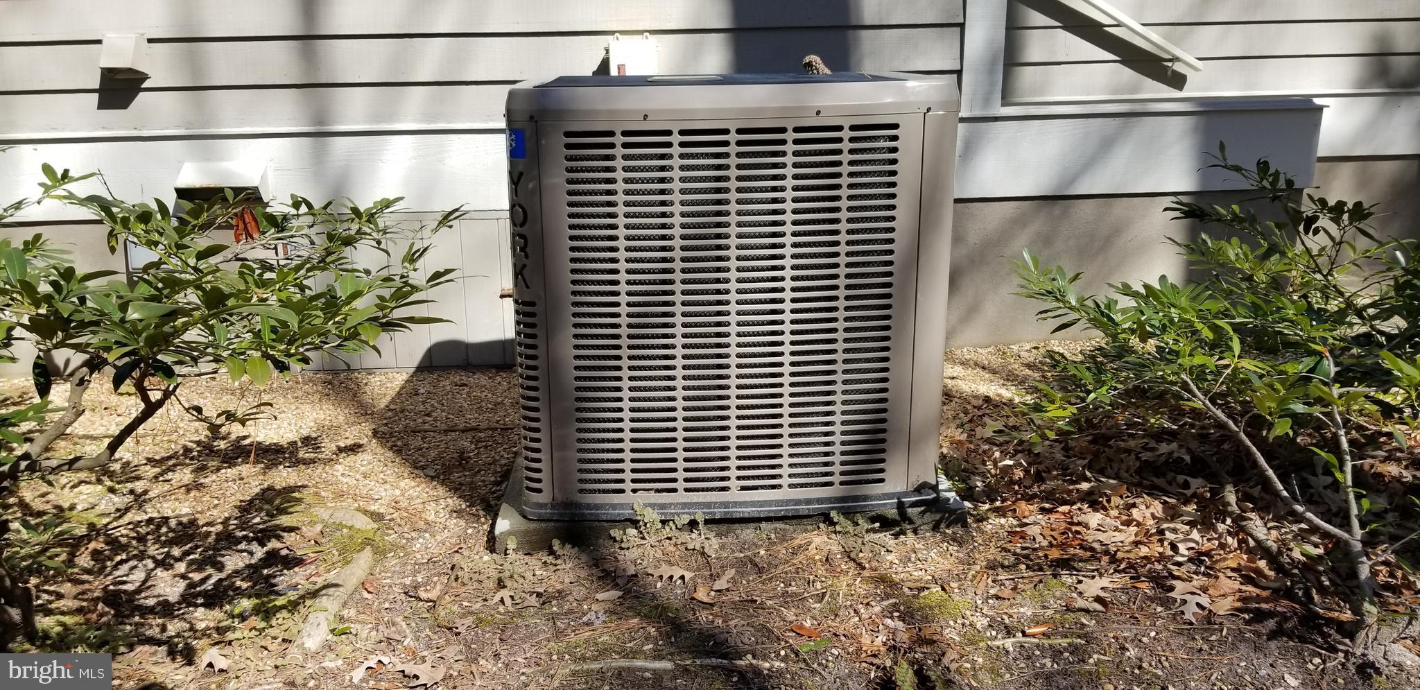 COTTAGES AT GOLDEN EAGLE - Residential