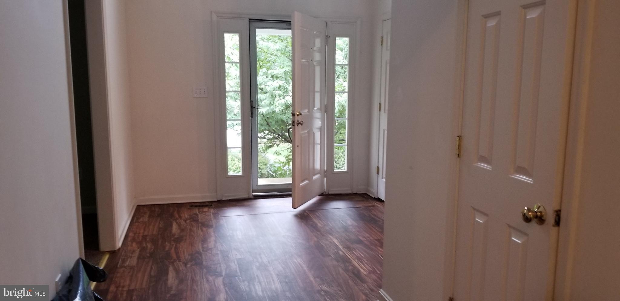 COTTAGES AT GOLDEN EAGLE - Residential