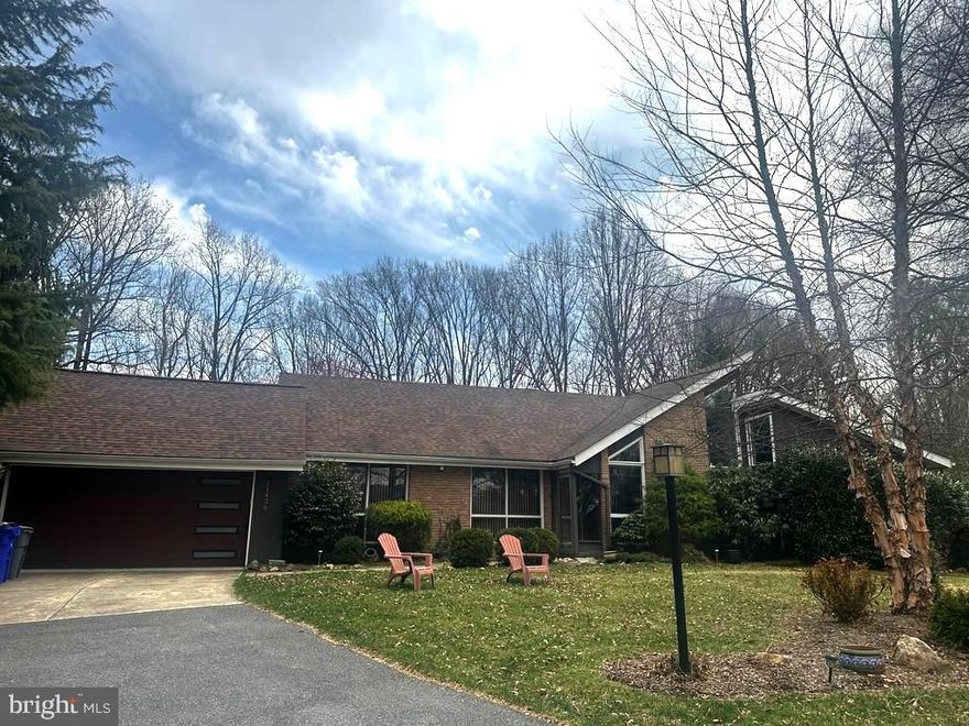 Listed and sold simultaneously