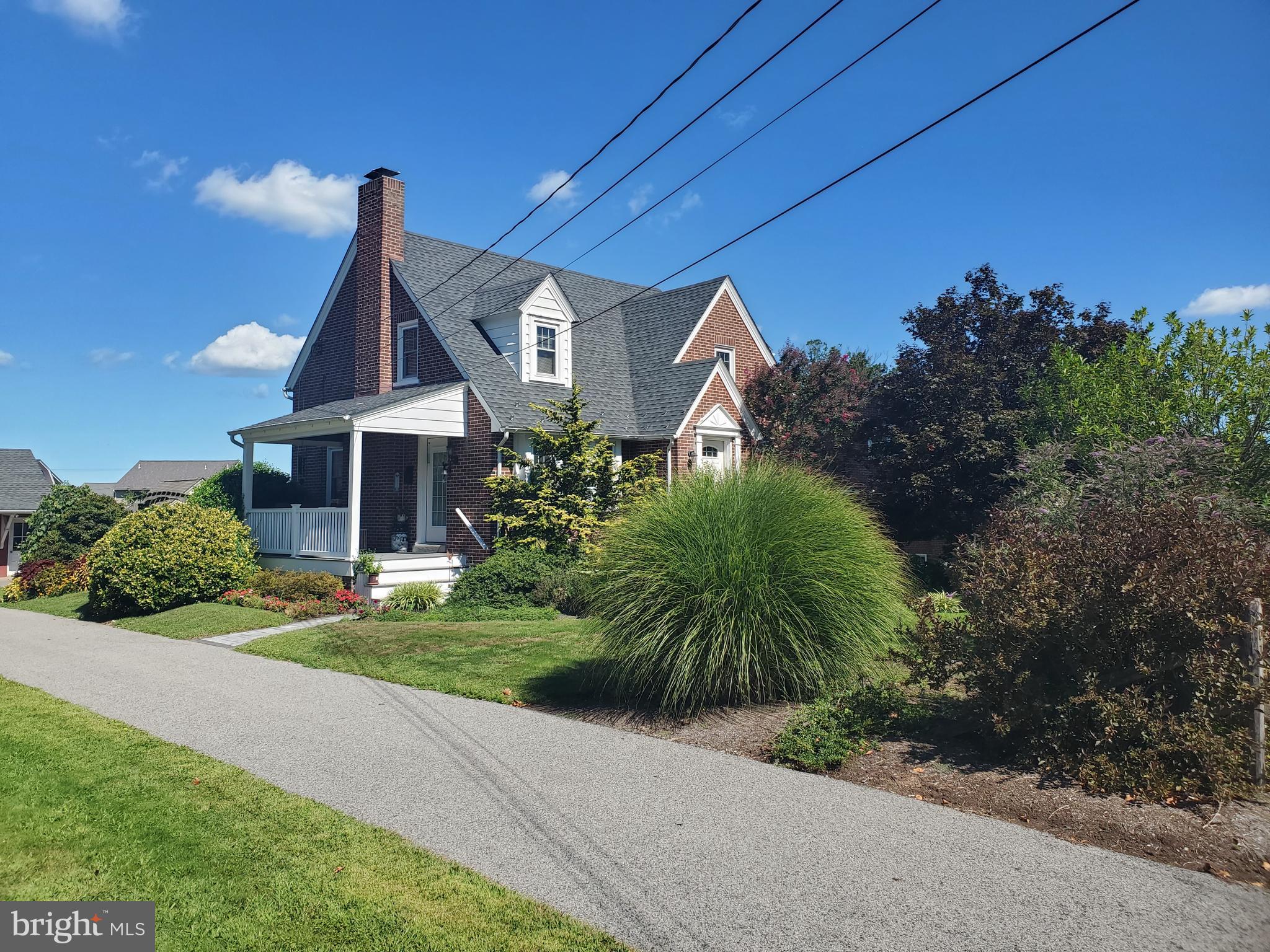 61 W RELIANCE ROAD
