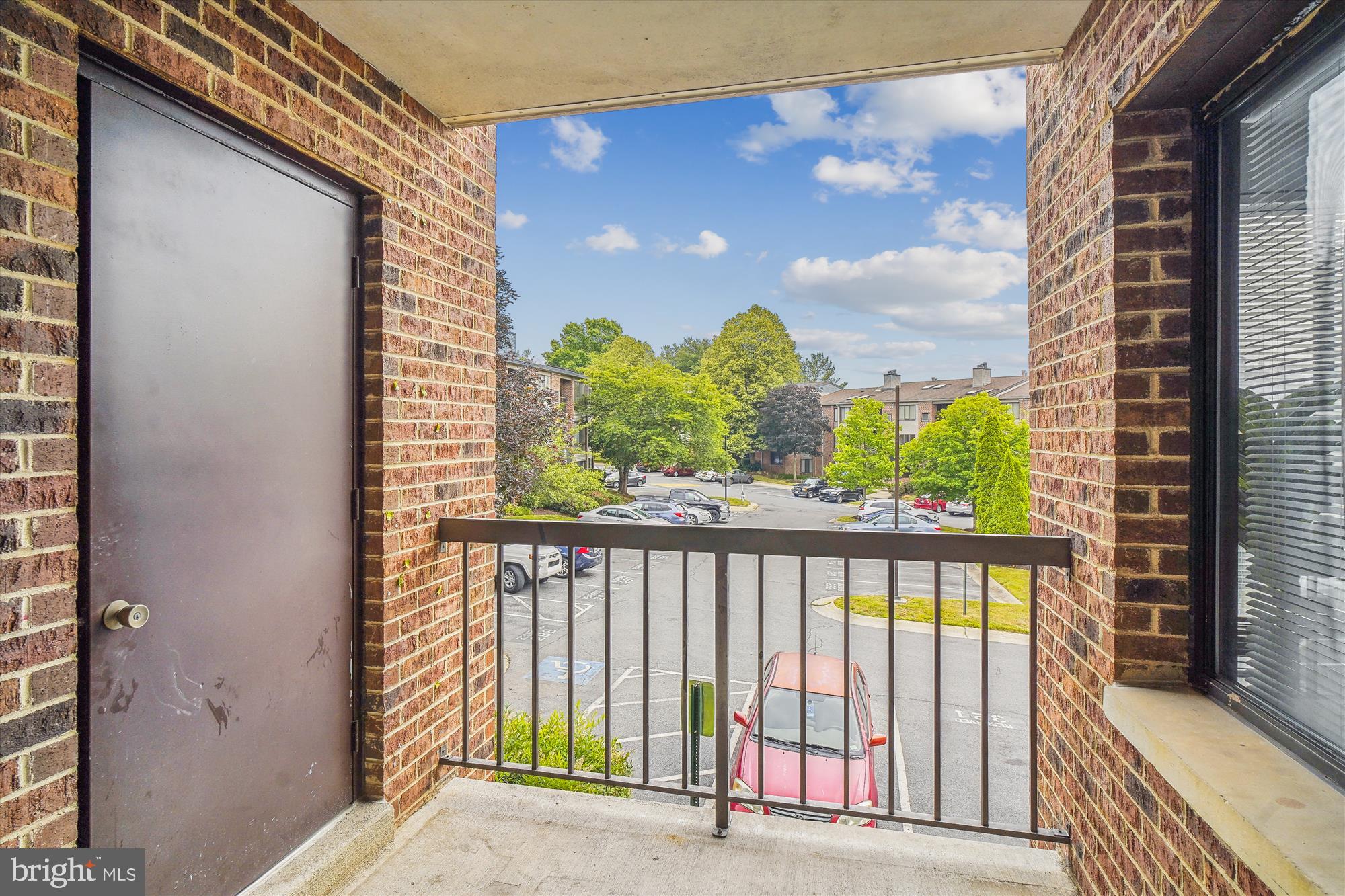 FARMINGDALE - Residential