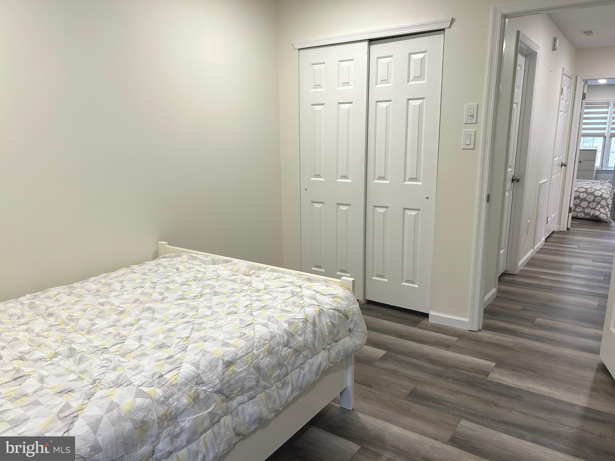 GWYNEDD HUNT - Residential