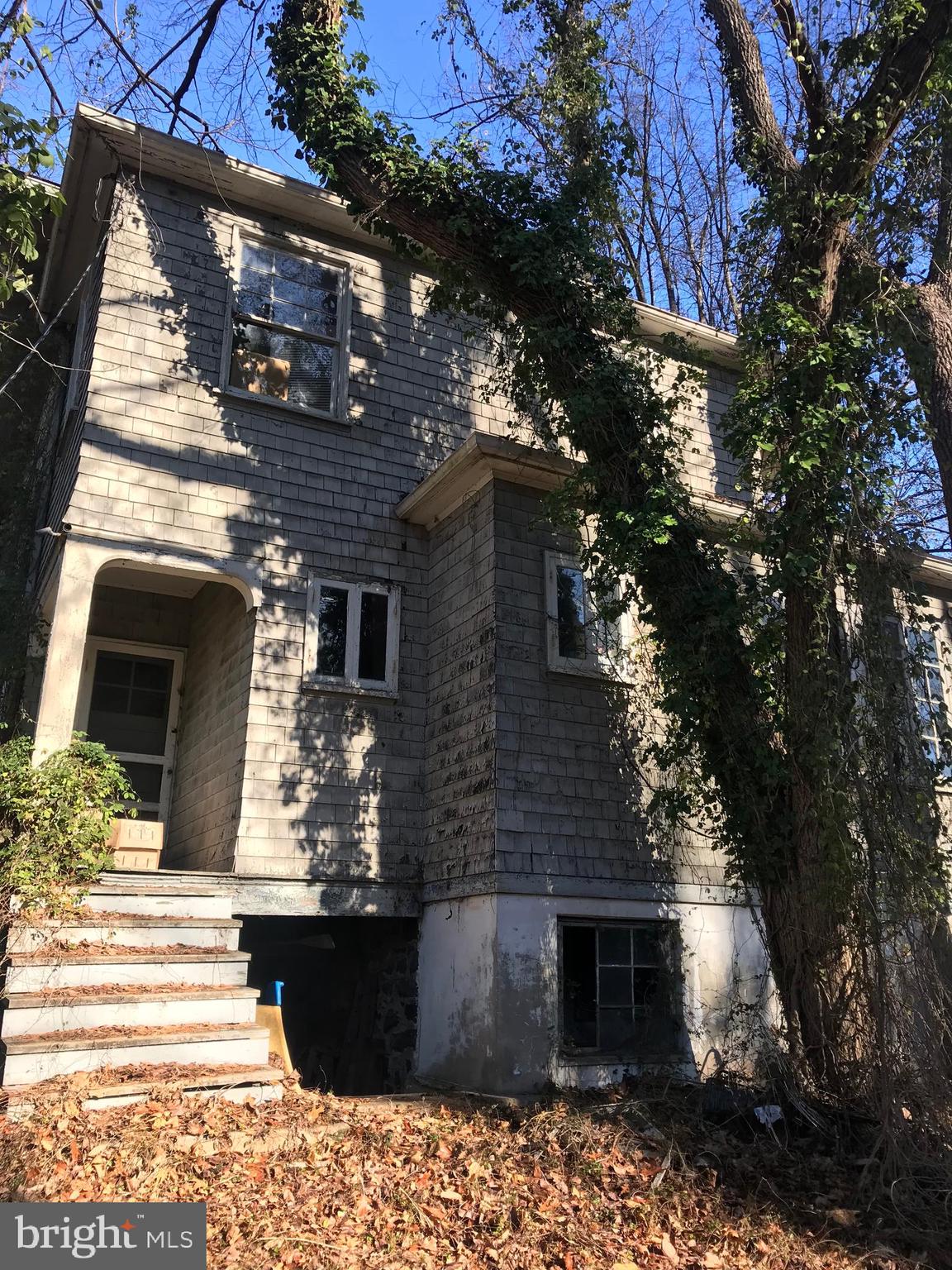 MOUNT WASHINGTON - Residential