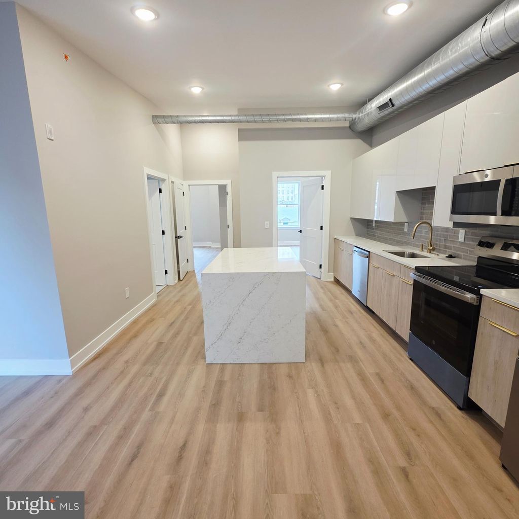 Photo of 714 Chestnut Street #3R, PHILADELPHIA, PA 19106 (MLS # PAPH2565154)