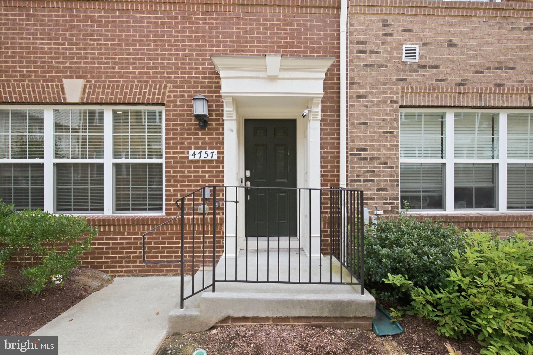 4757 CHEROKEE STREET