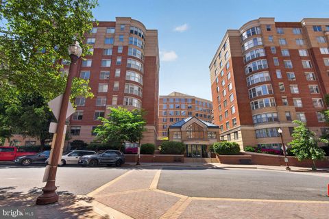 Photo of 3830 9th Street N #308W, ARLINGTON, VA 22203 (MLS # VAAR2070978)