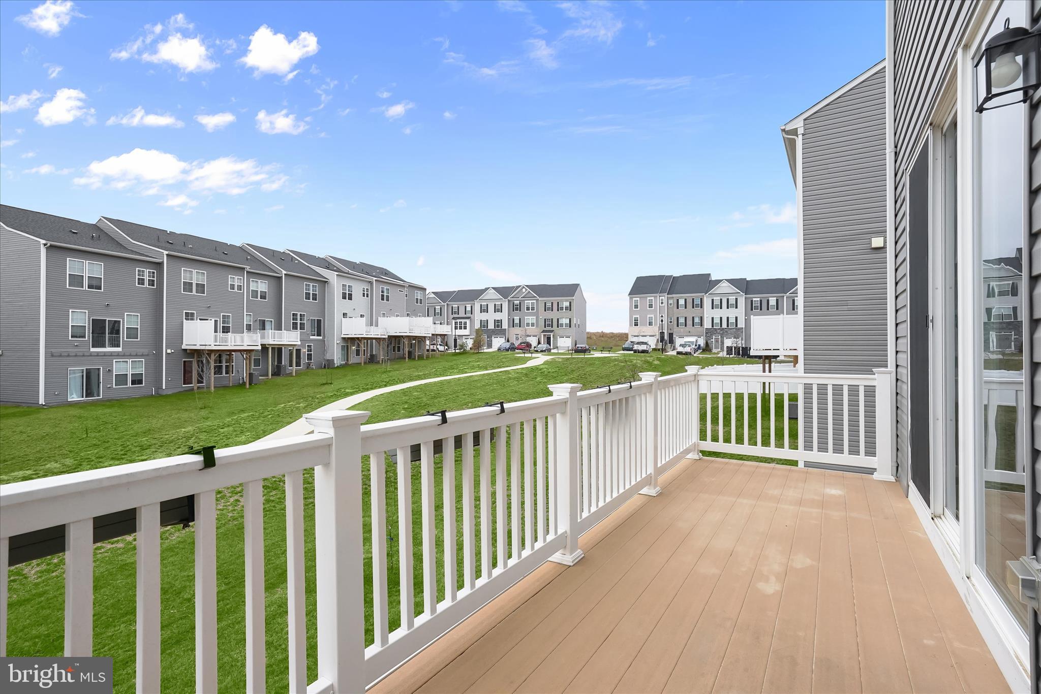 LAUREL OVERLOOK - Residential