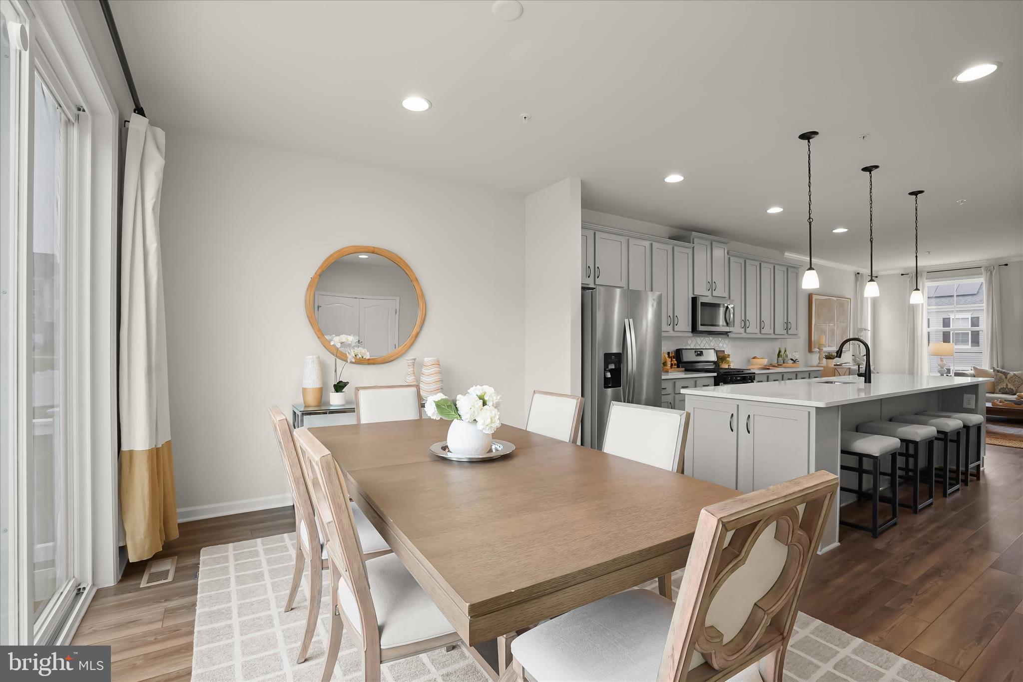 LAUREL OVERLOOK - Residential