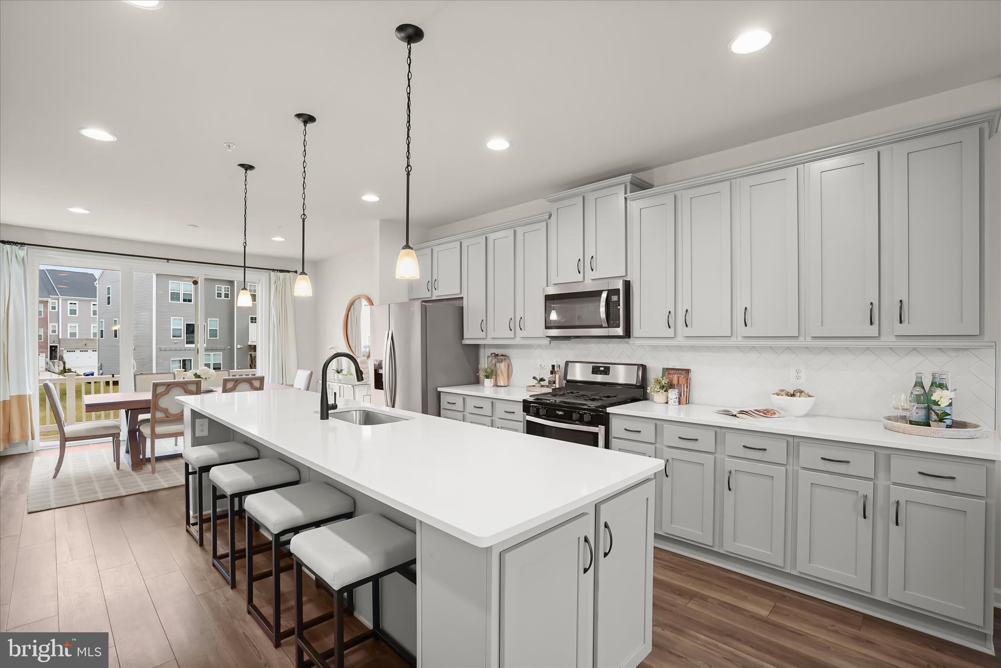 LAUREL OVERLOOK - Residential