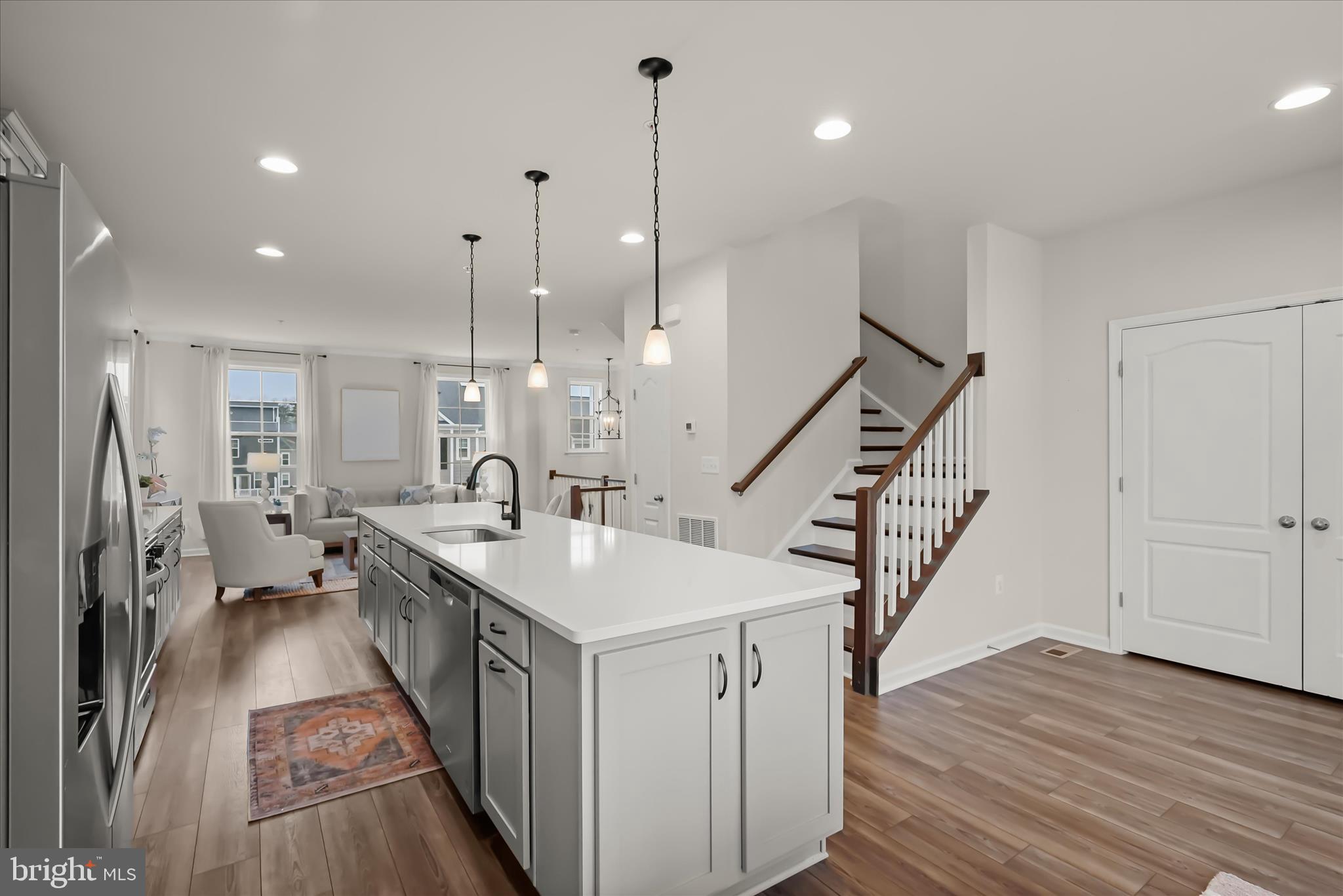 LAUREL OVERLOOK - Residential