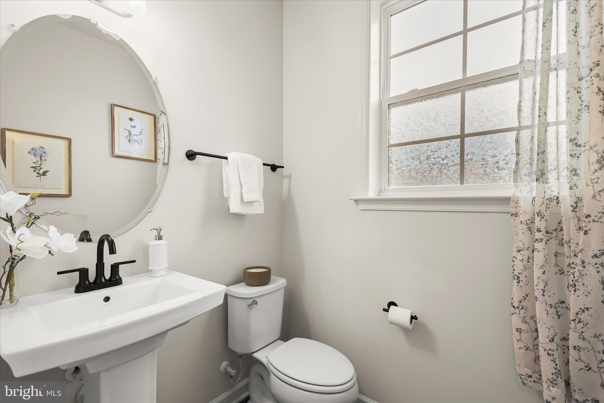 LAUREL OVERLOOK - Residential