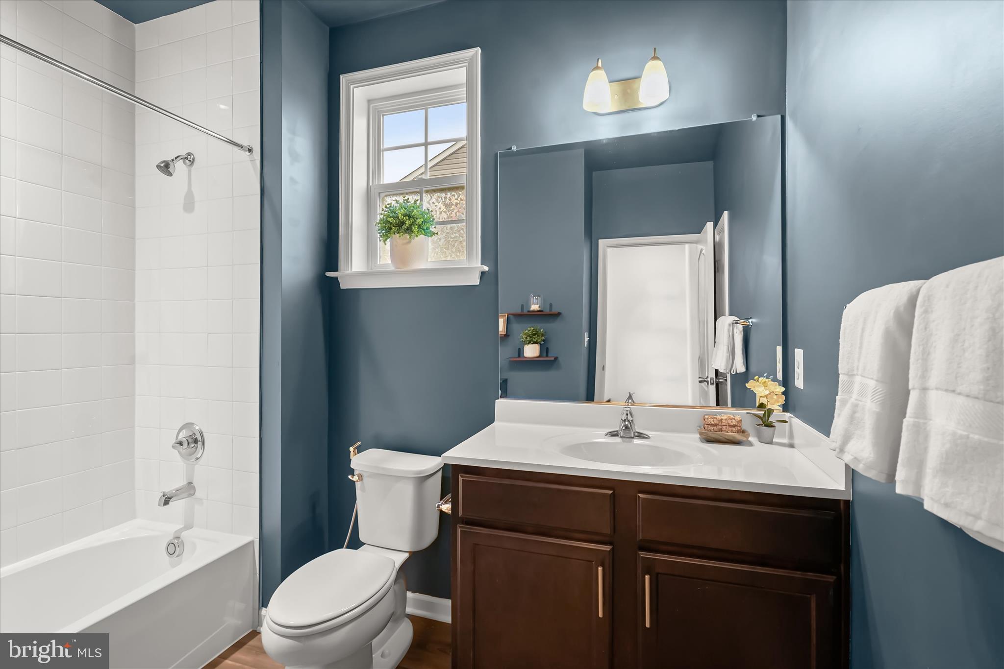 LAUREL OVERLOOK - Residential