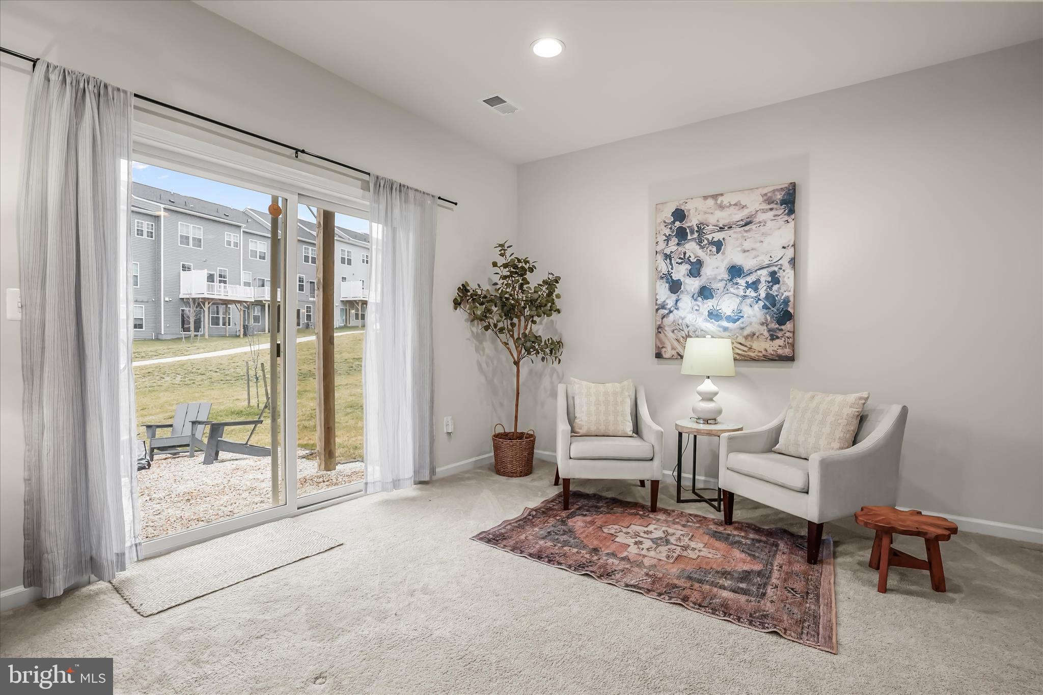 LAUREL OVERLOOK - Residential