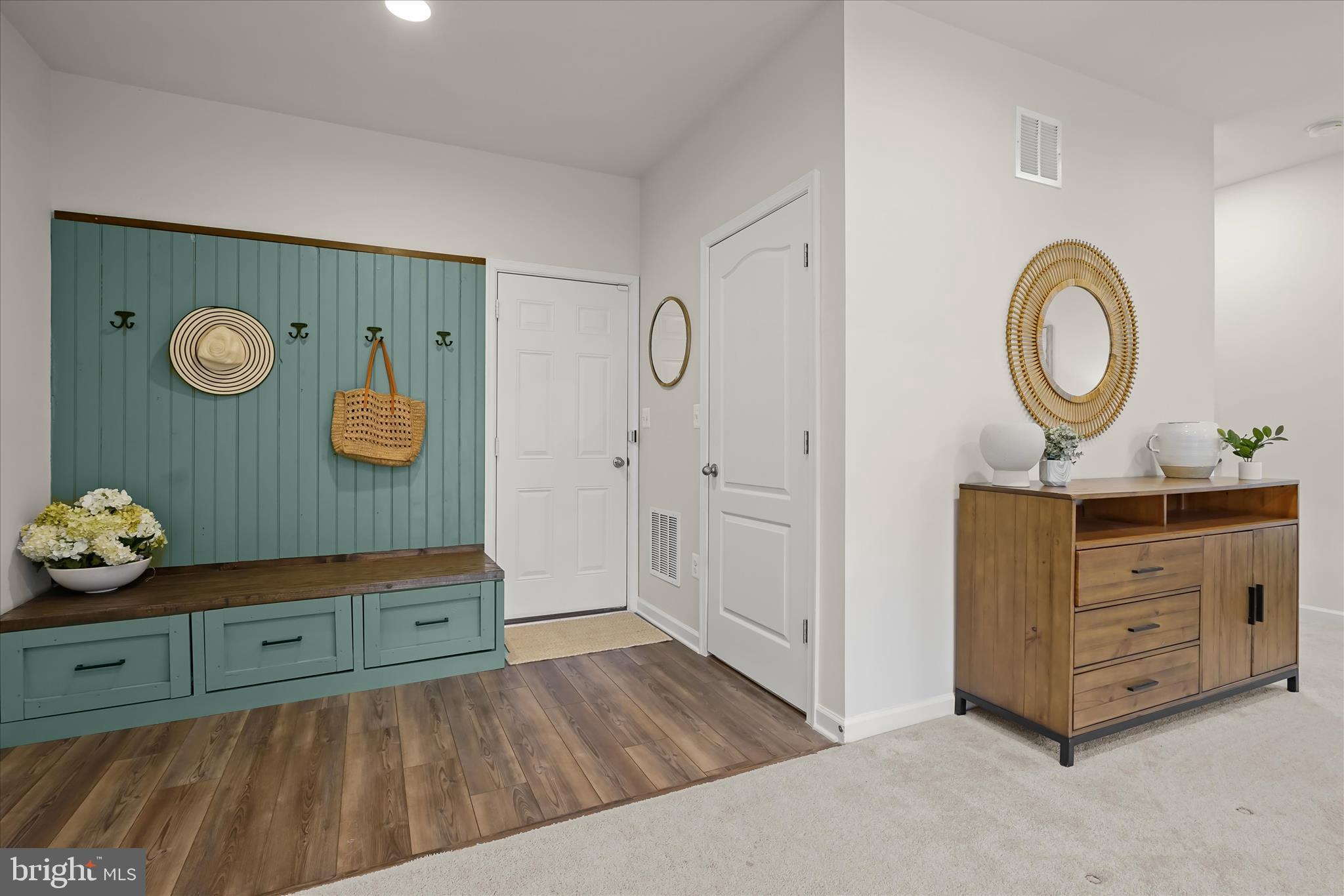 LAUREL OVERLOOK - Residential