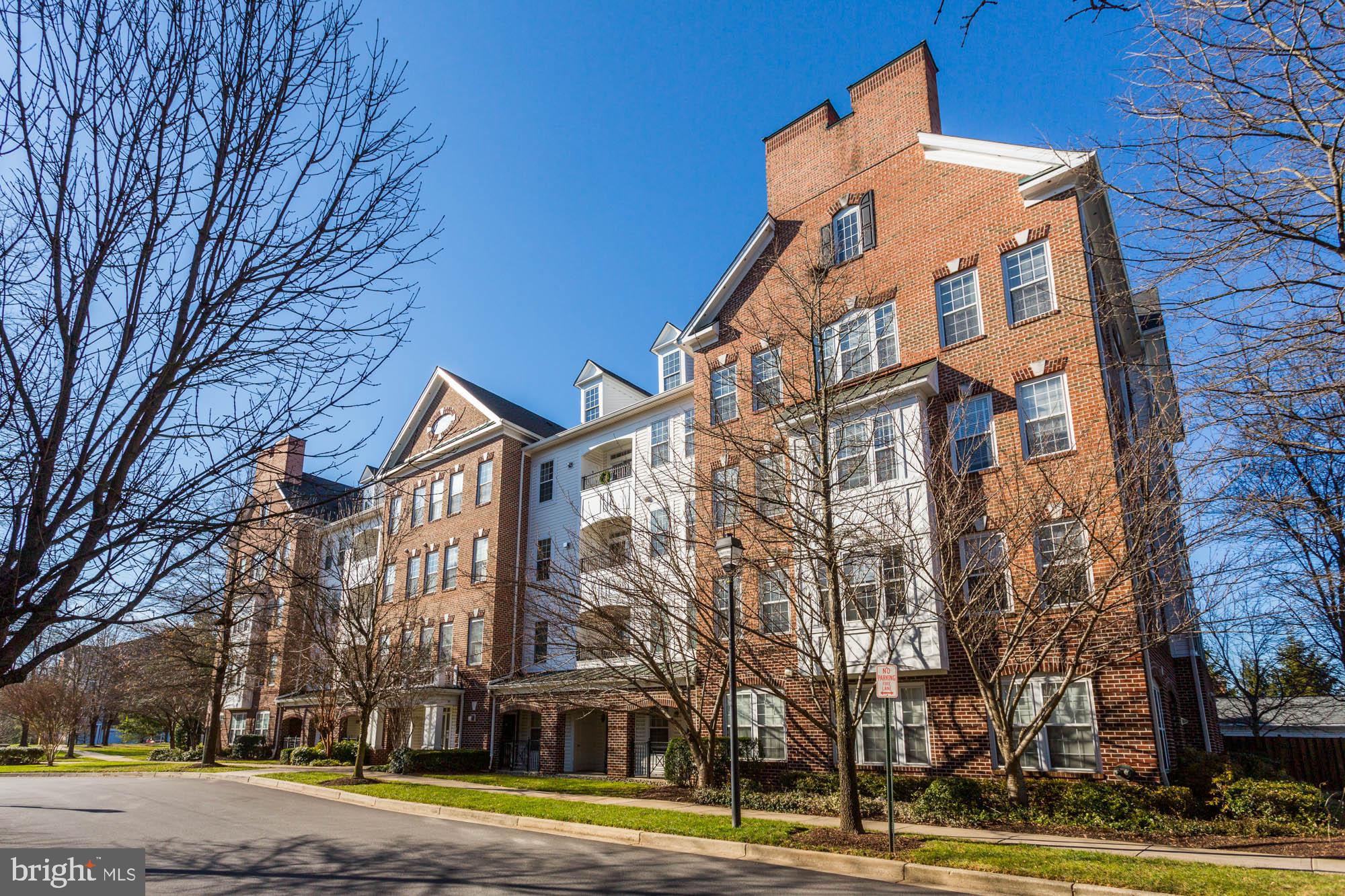 RIVER HILL - Residential Lease