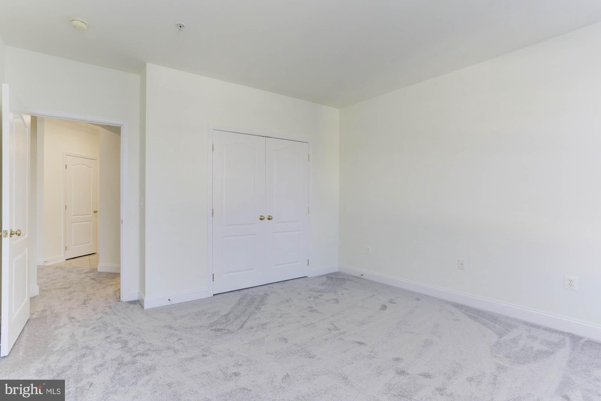 RIVER HILL - Residential Lease