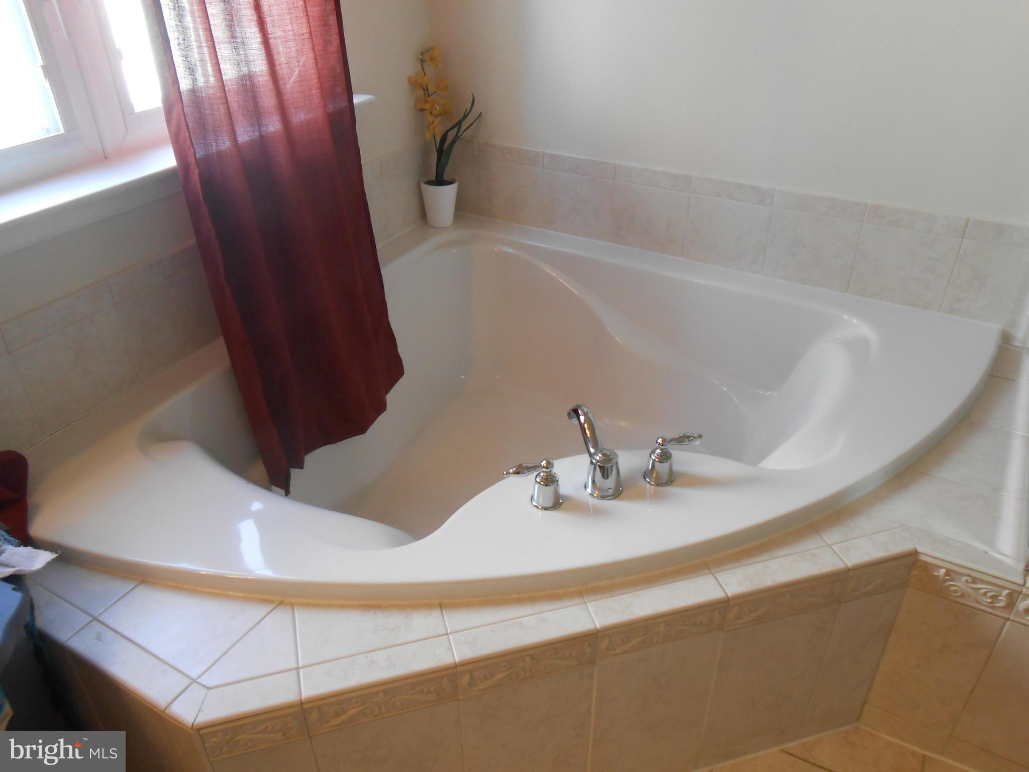 RIVERWATCH IND HEAD - Residential Lease