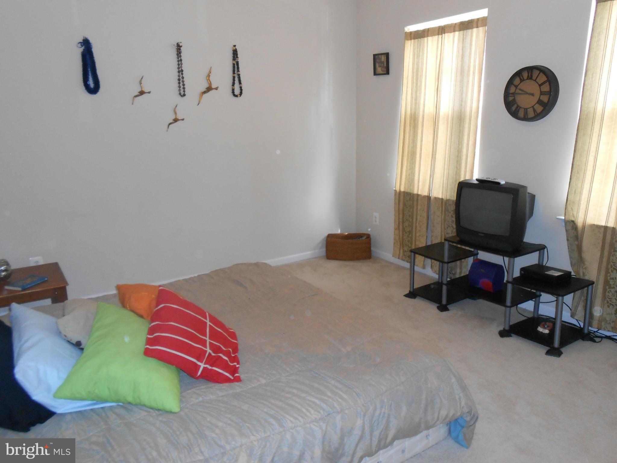 RIVERWATCH IND HEAD - Residential Lease