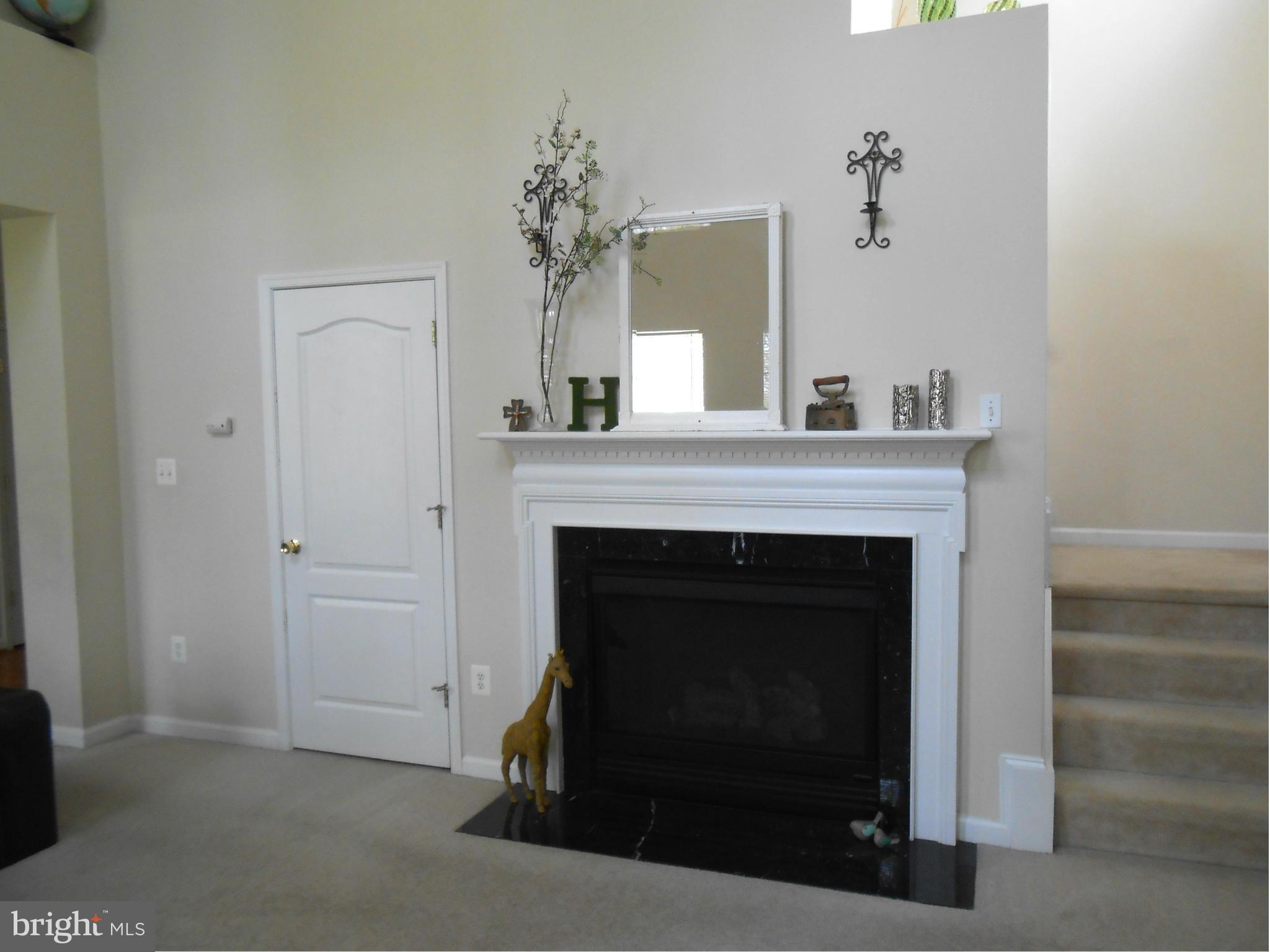 RIVERWATCH IND HEAD - Residential Lease