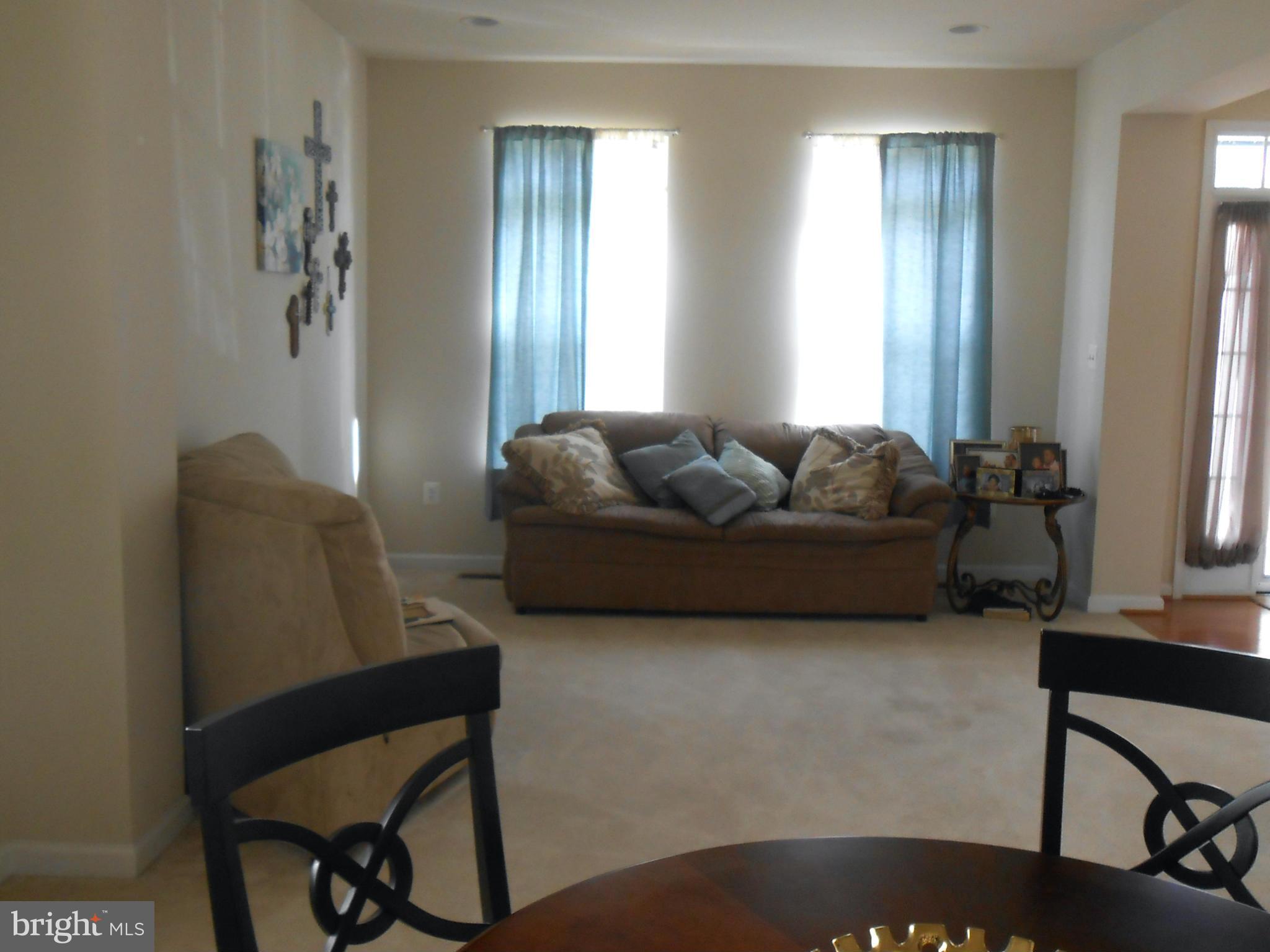 RIVERWATCH IND HEAD - Residential Lease