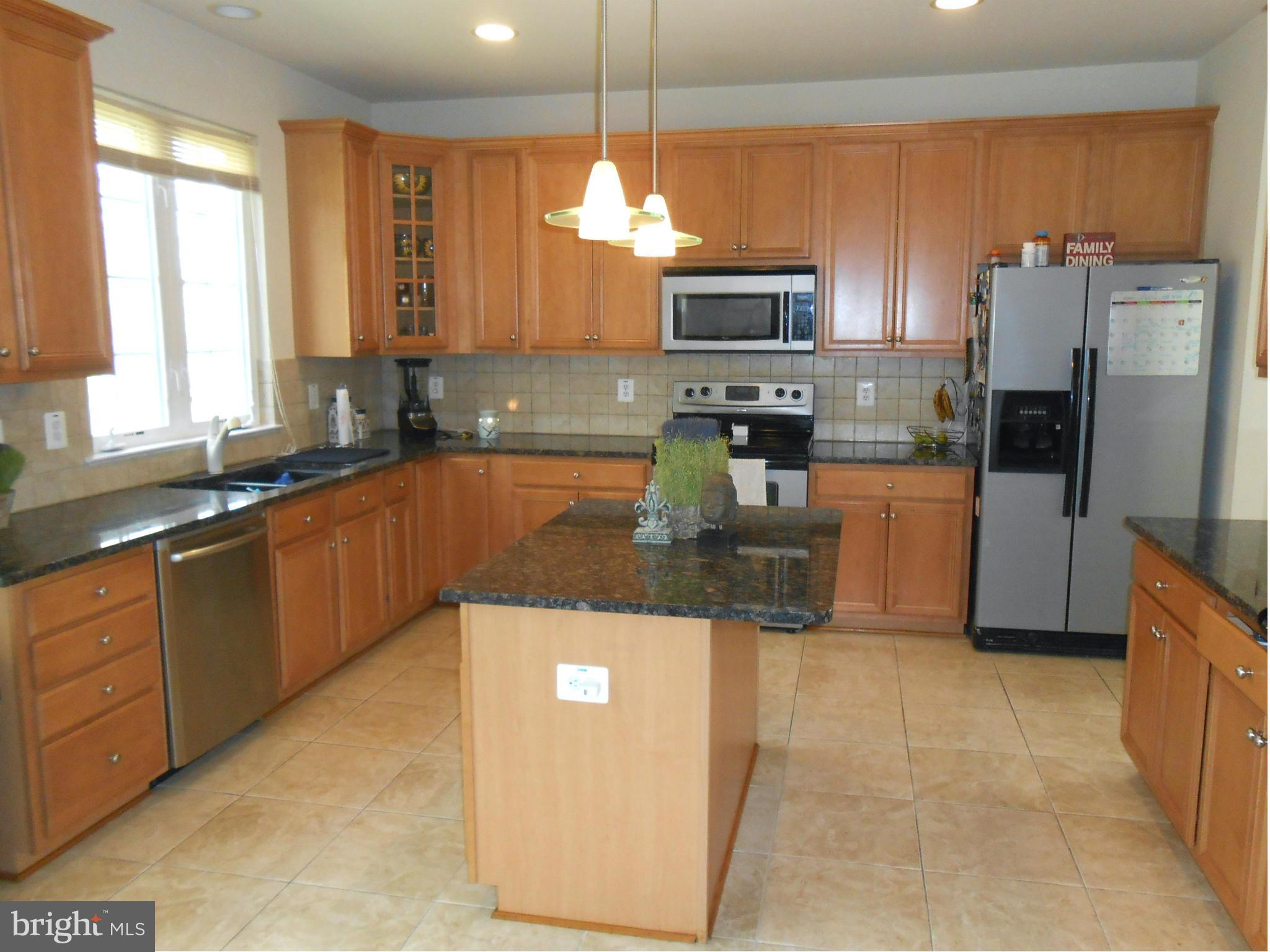 RIVERWATCH IND HEAD - Residential Lease