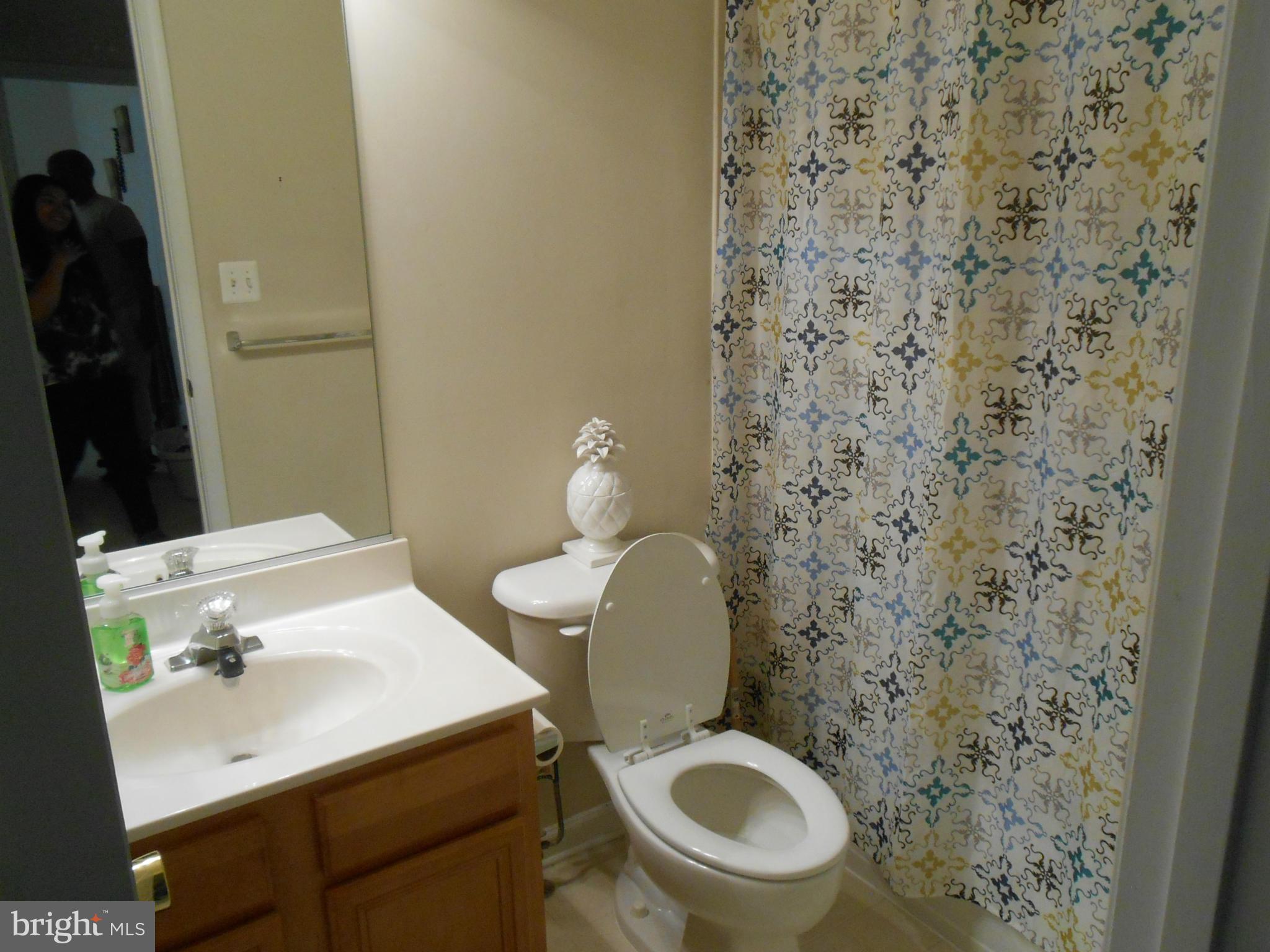 RIVERWATCH IND HEAD - Residential Lease