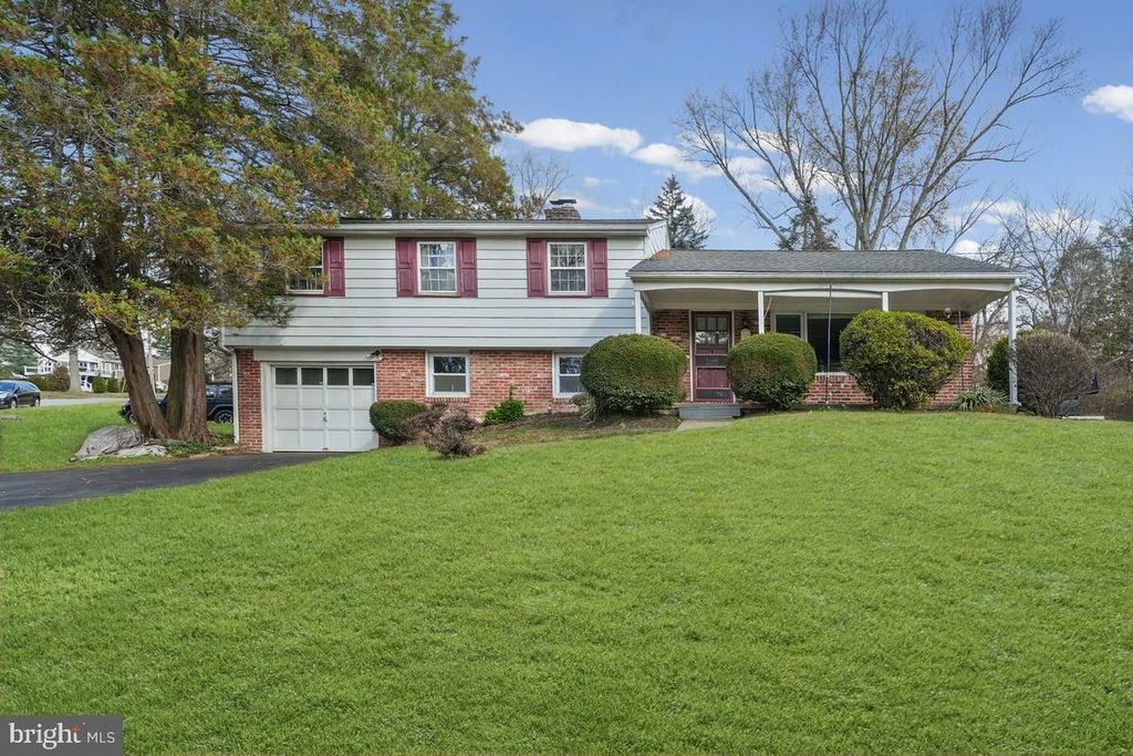 Photo of 1605 Country Lane, ASTON, PA 19014 (MLS # PADE2103700)