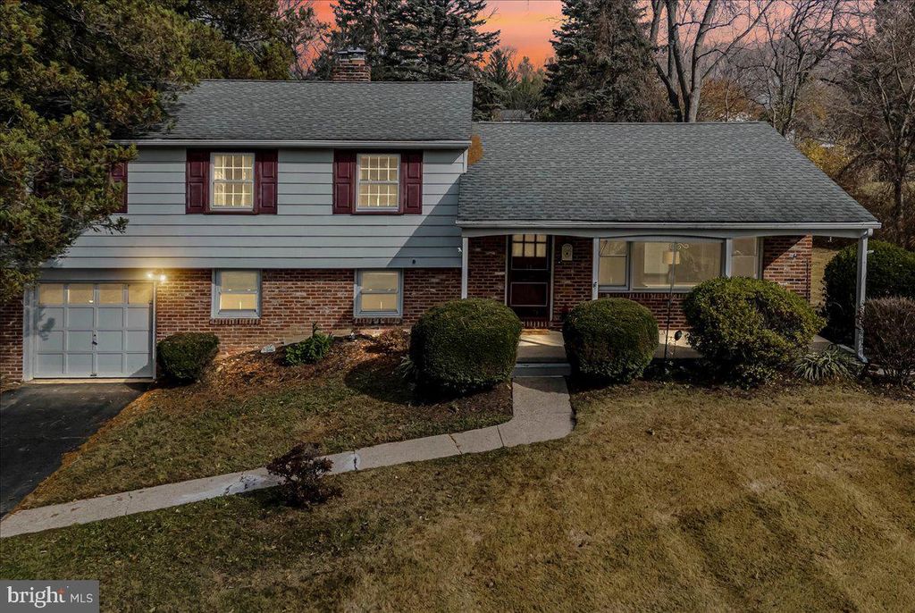 Photo of 1605 Country Lane, ASTON, PA 19014 (MLS # PADE2103700)