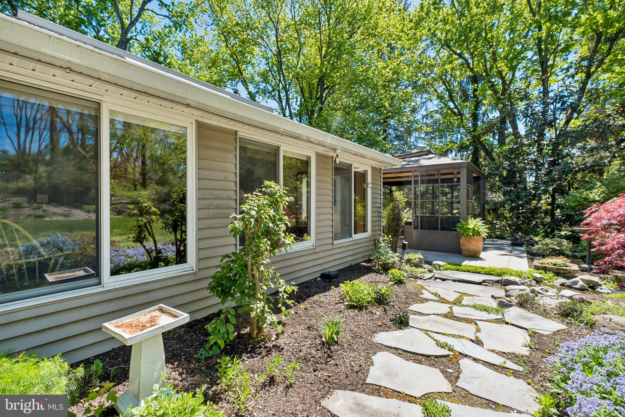 HAMILTON PARK - Residential