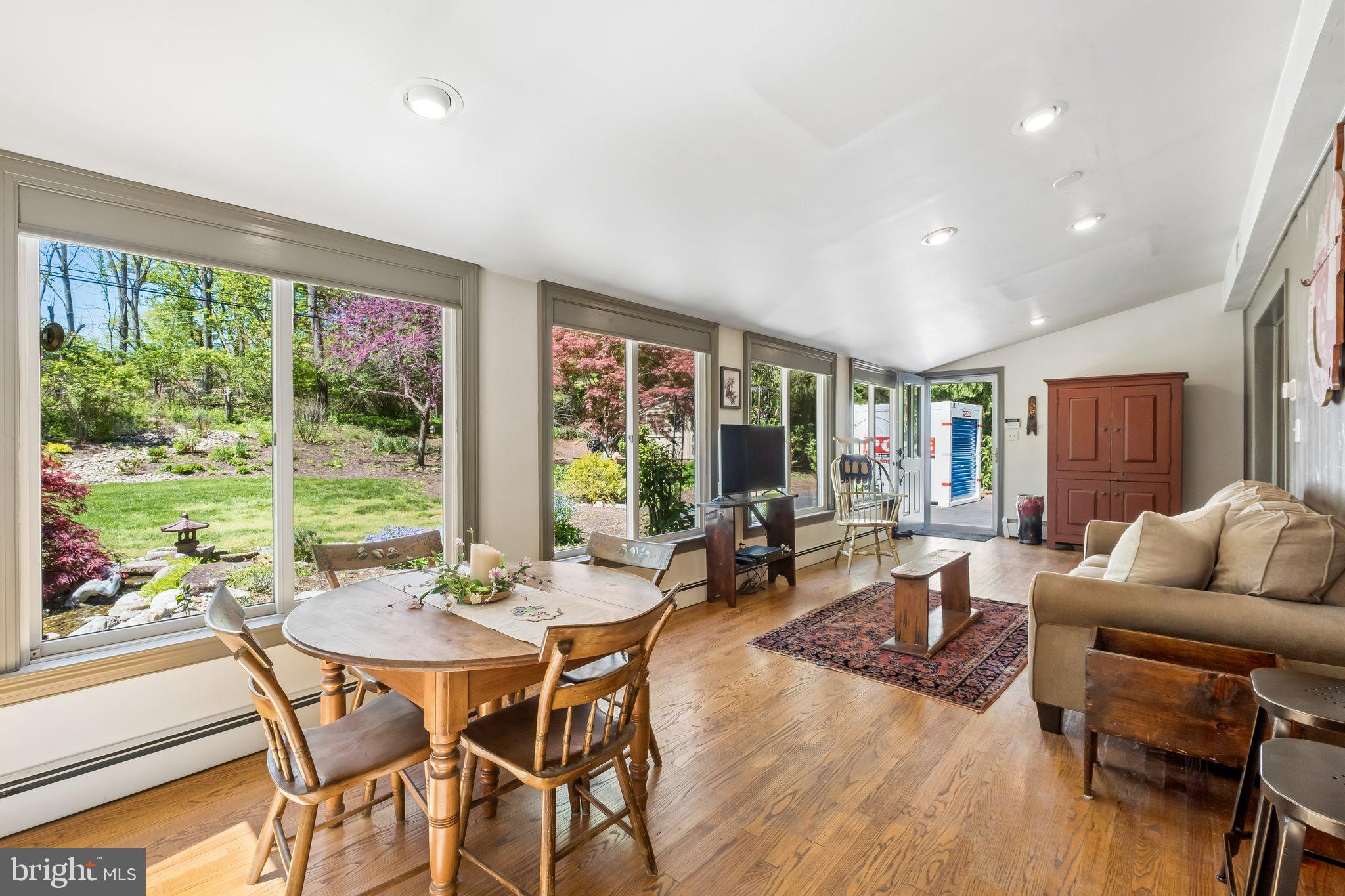 HAMILTON PARK - Residential