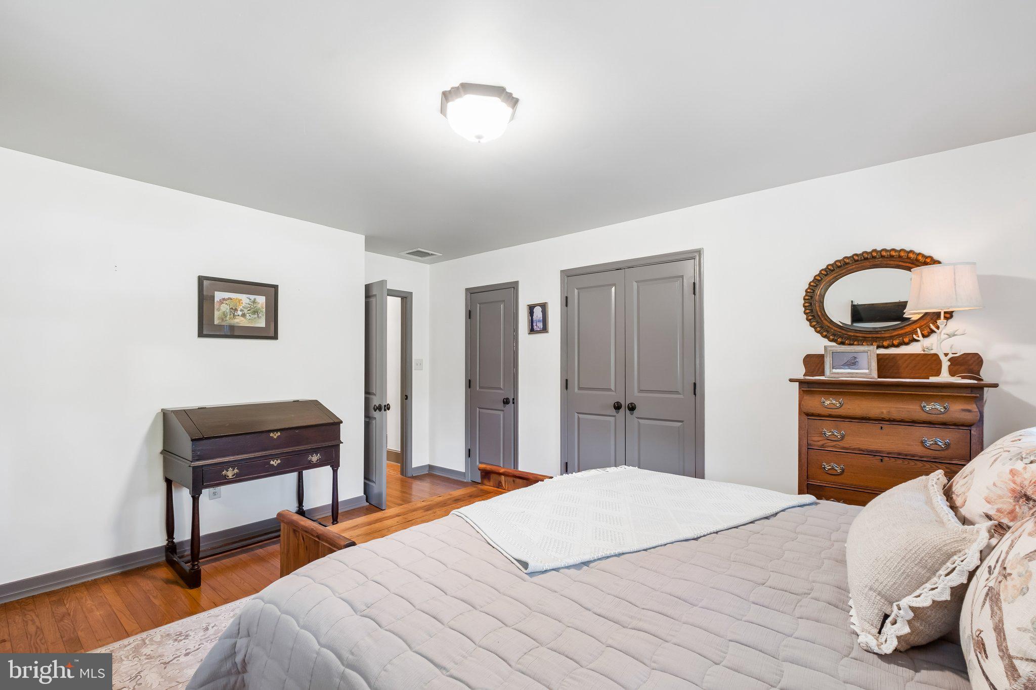 HAMILTON PARK - Residential