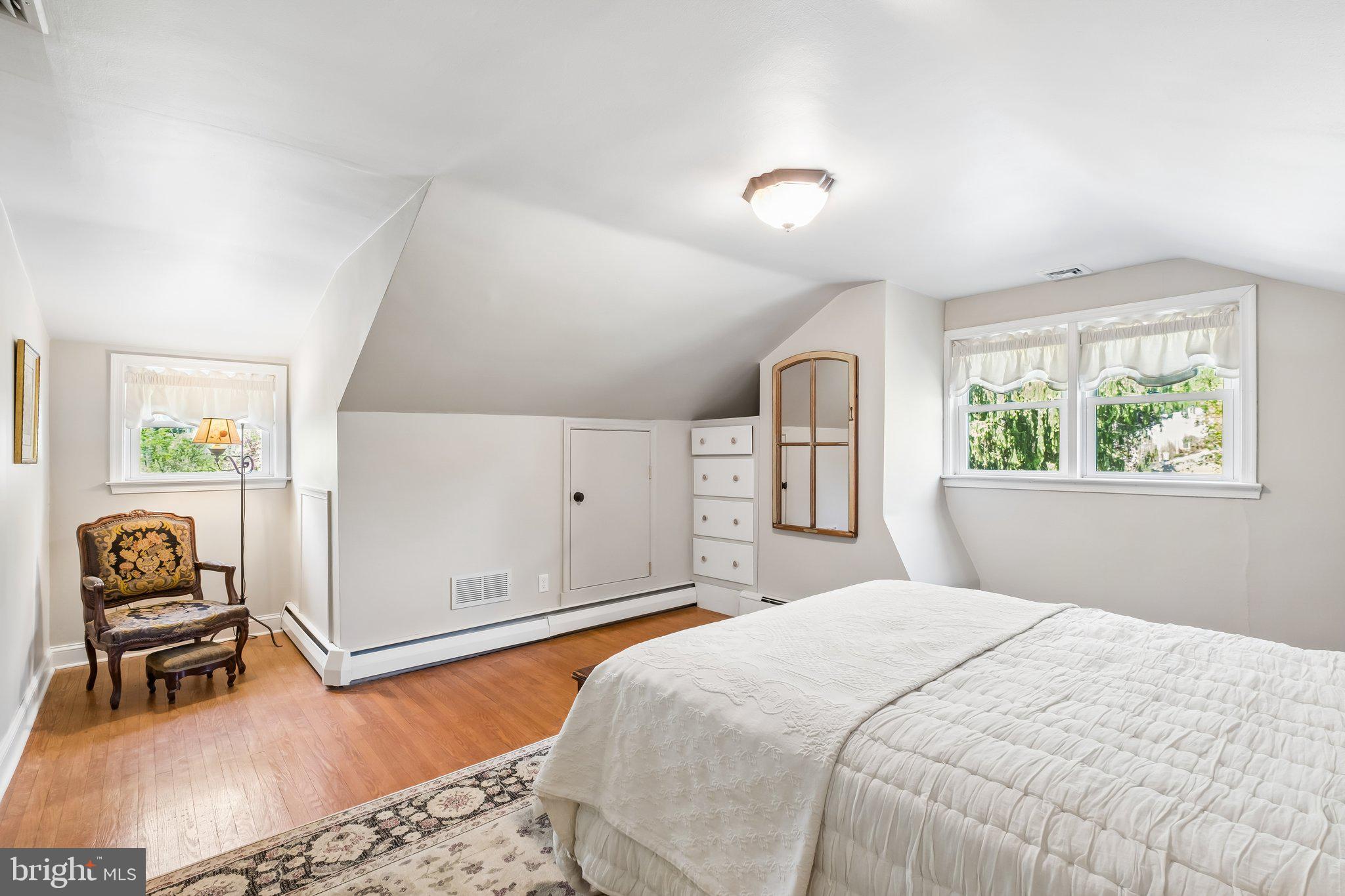 HAMILTON PARK - Residential