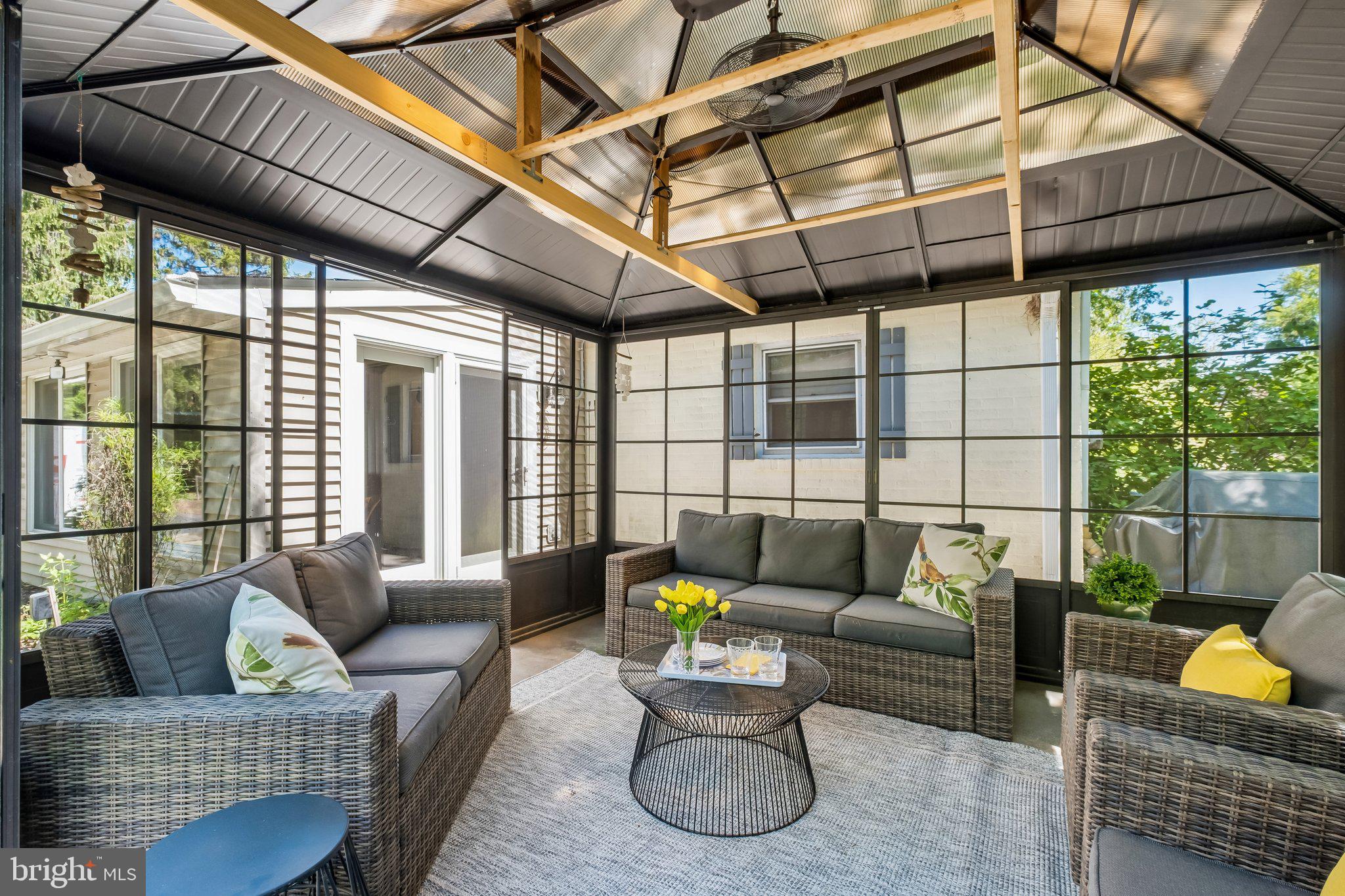 HAMILTON PARK - Residential