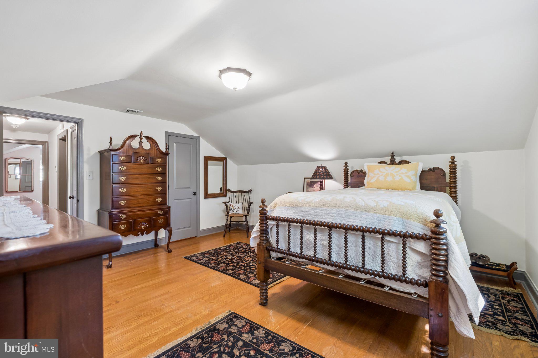 HAMILTON PARK - Residential