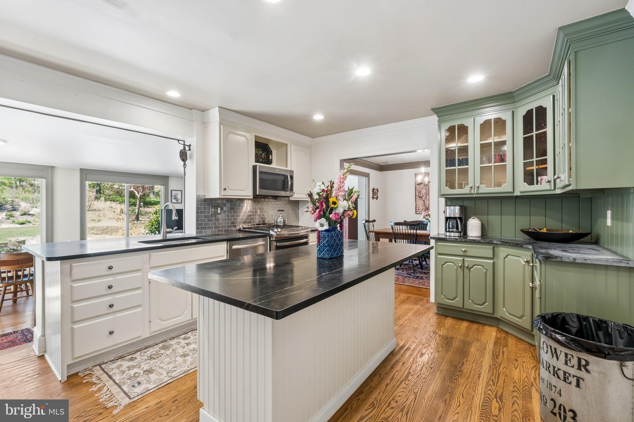HAMILTON PARK - Residential