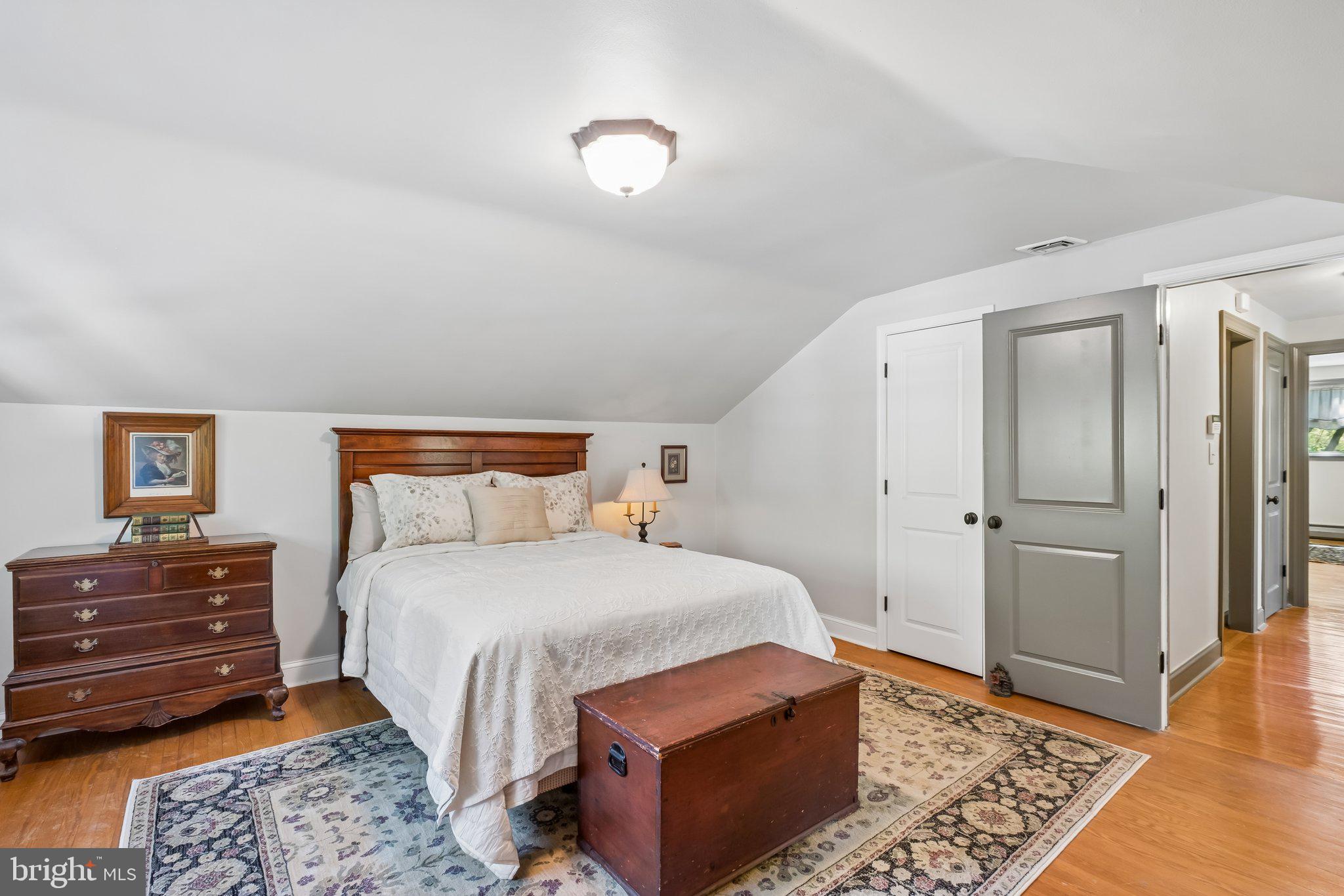 HAMILTON PARK - Residential