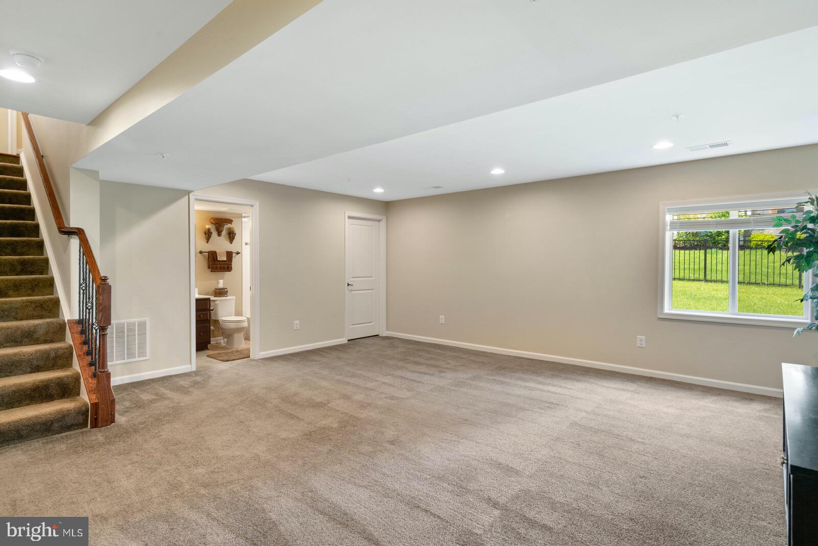 POTOMAC SHORES - Residential