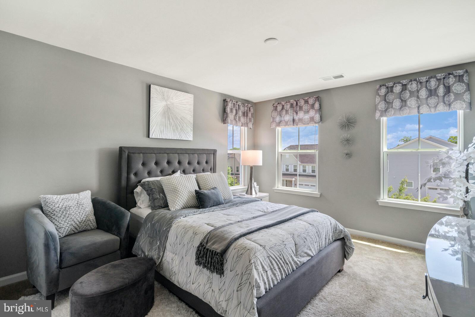 POTOMAC SHORES - Residential