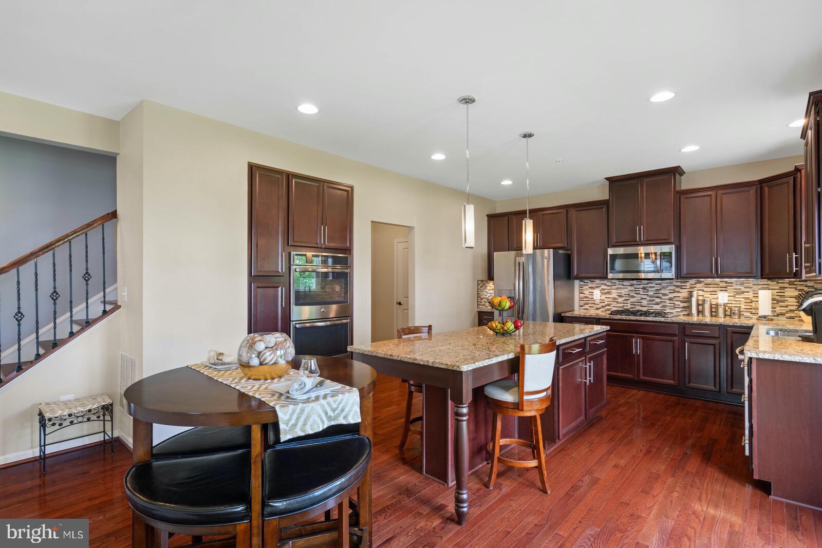 POTOMAC SHORES - Residential