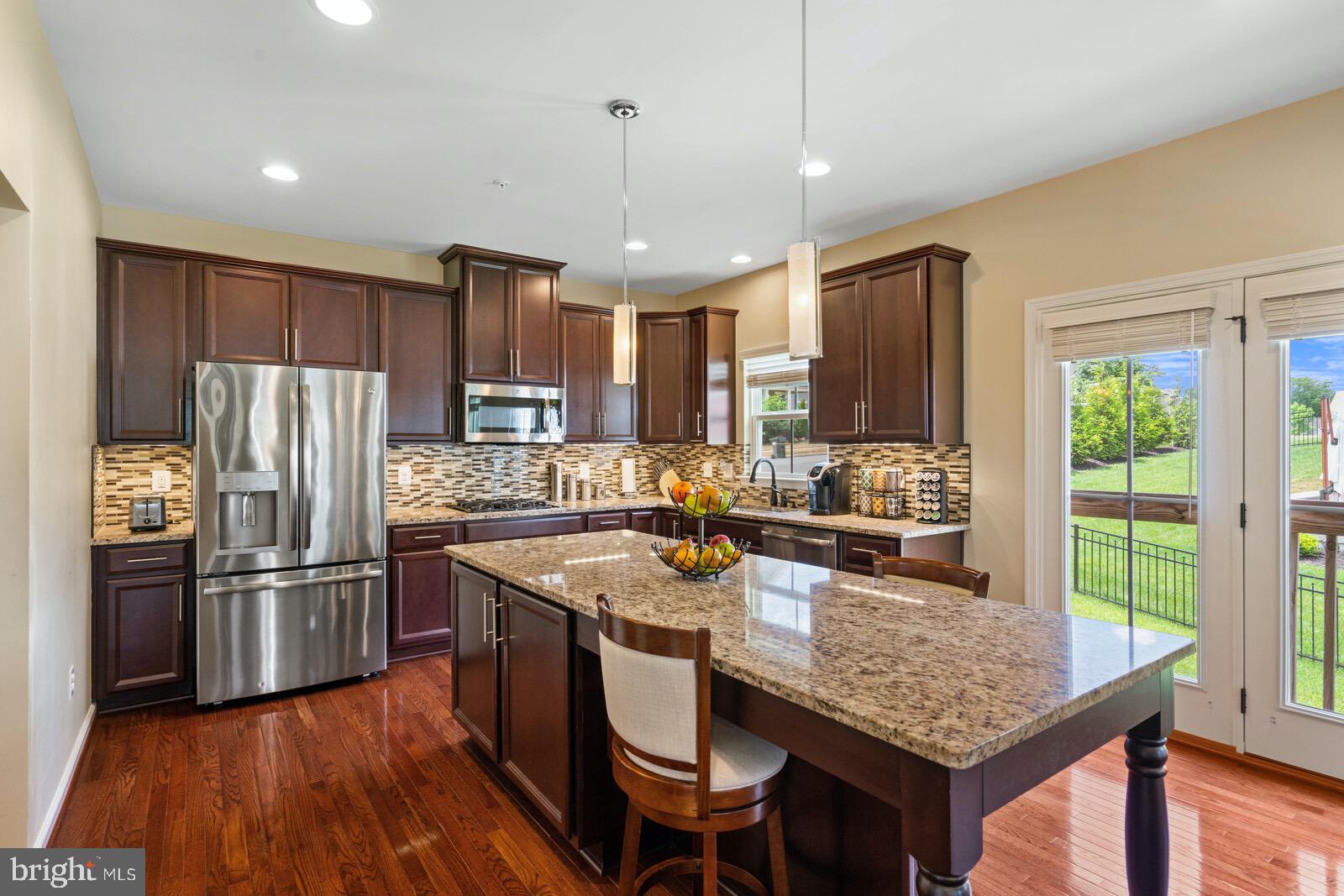 POTOMAC SHORES - Residential