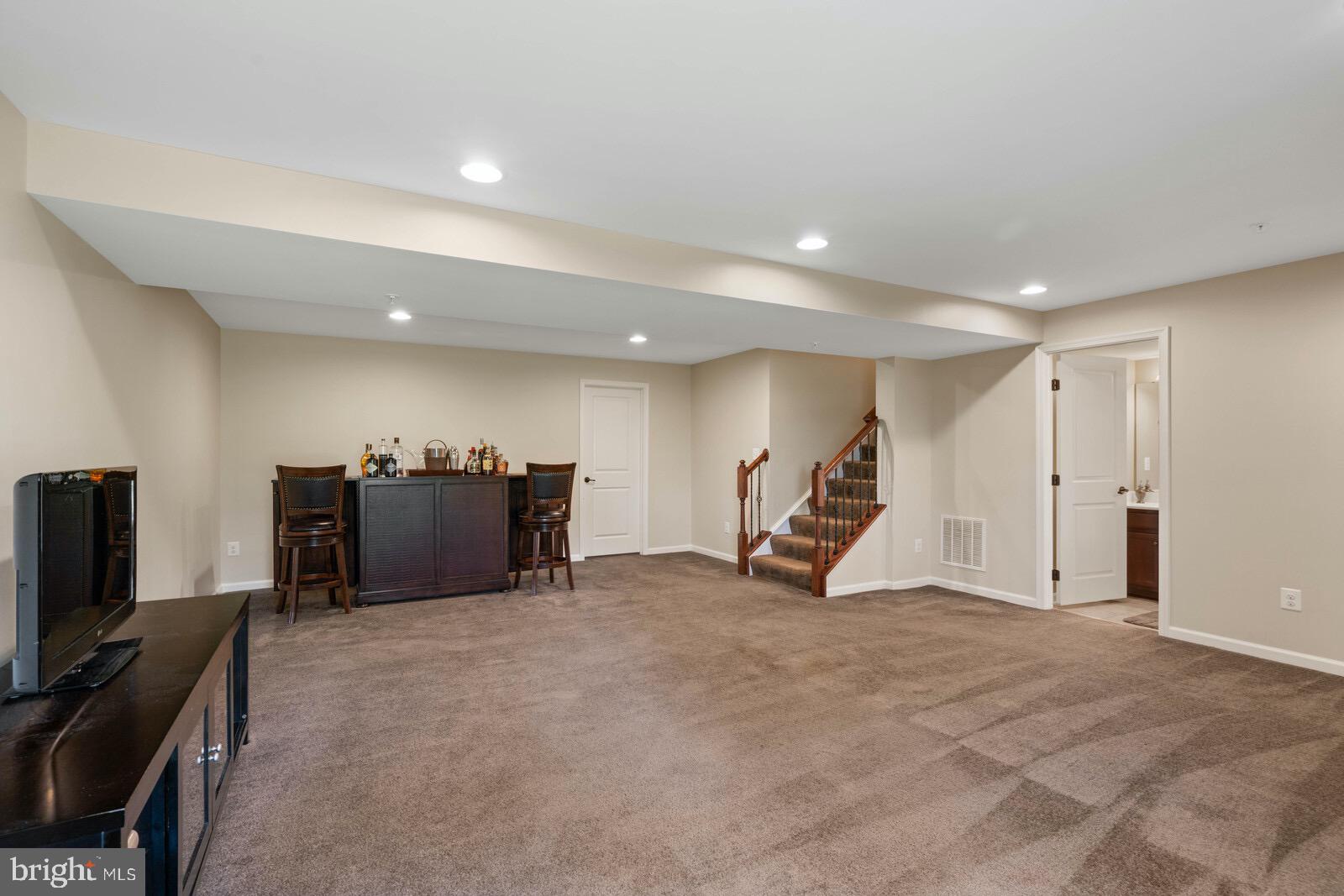 POTOMAC SHORES - Residential