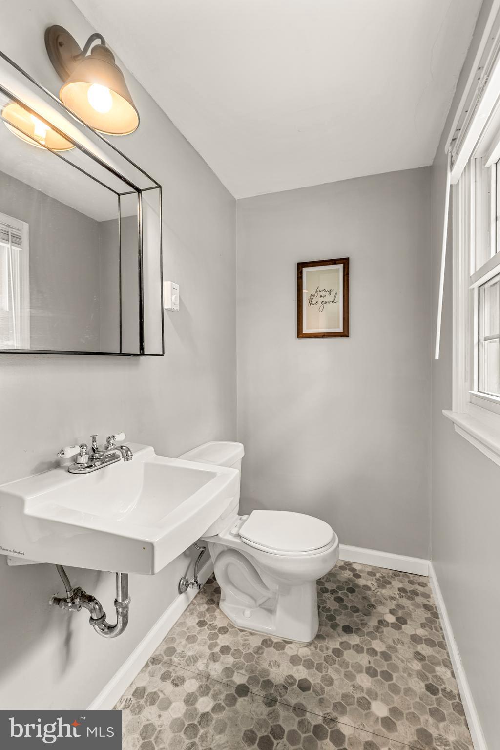 MISSION HILLS - Residential