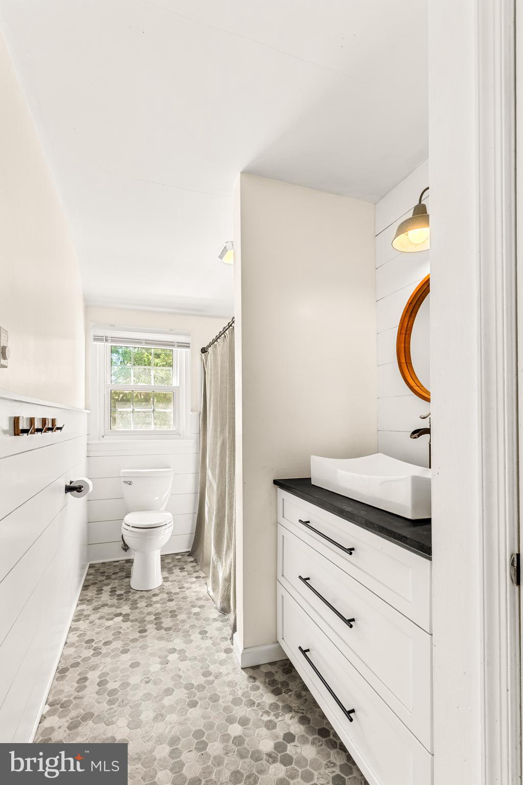 MISSION HILLS - Residential