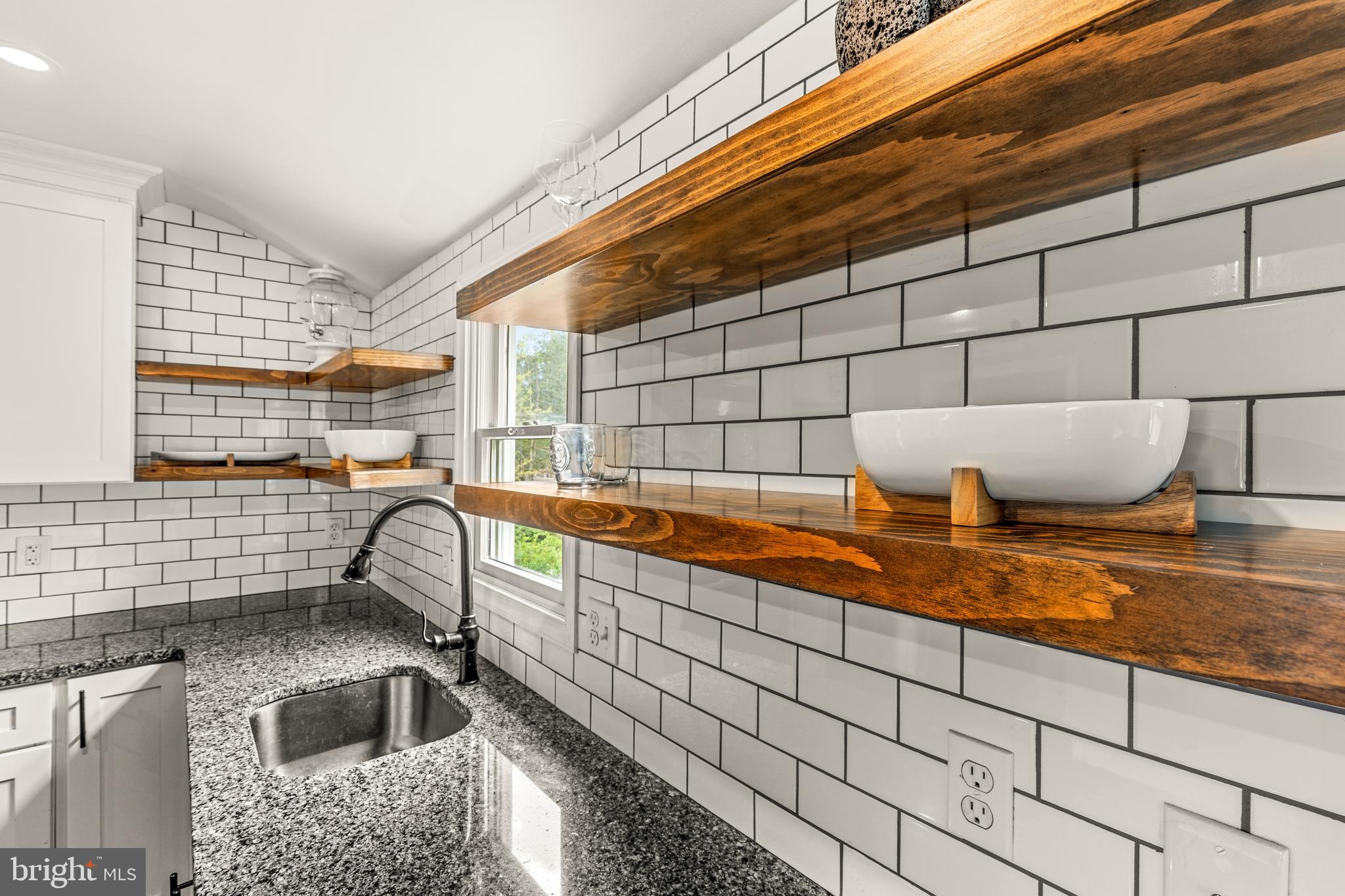 MISSION HILLS - Residential