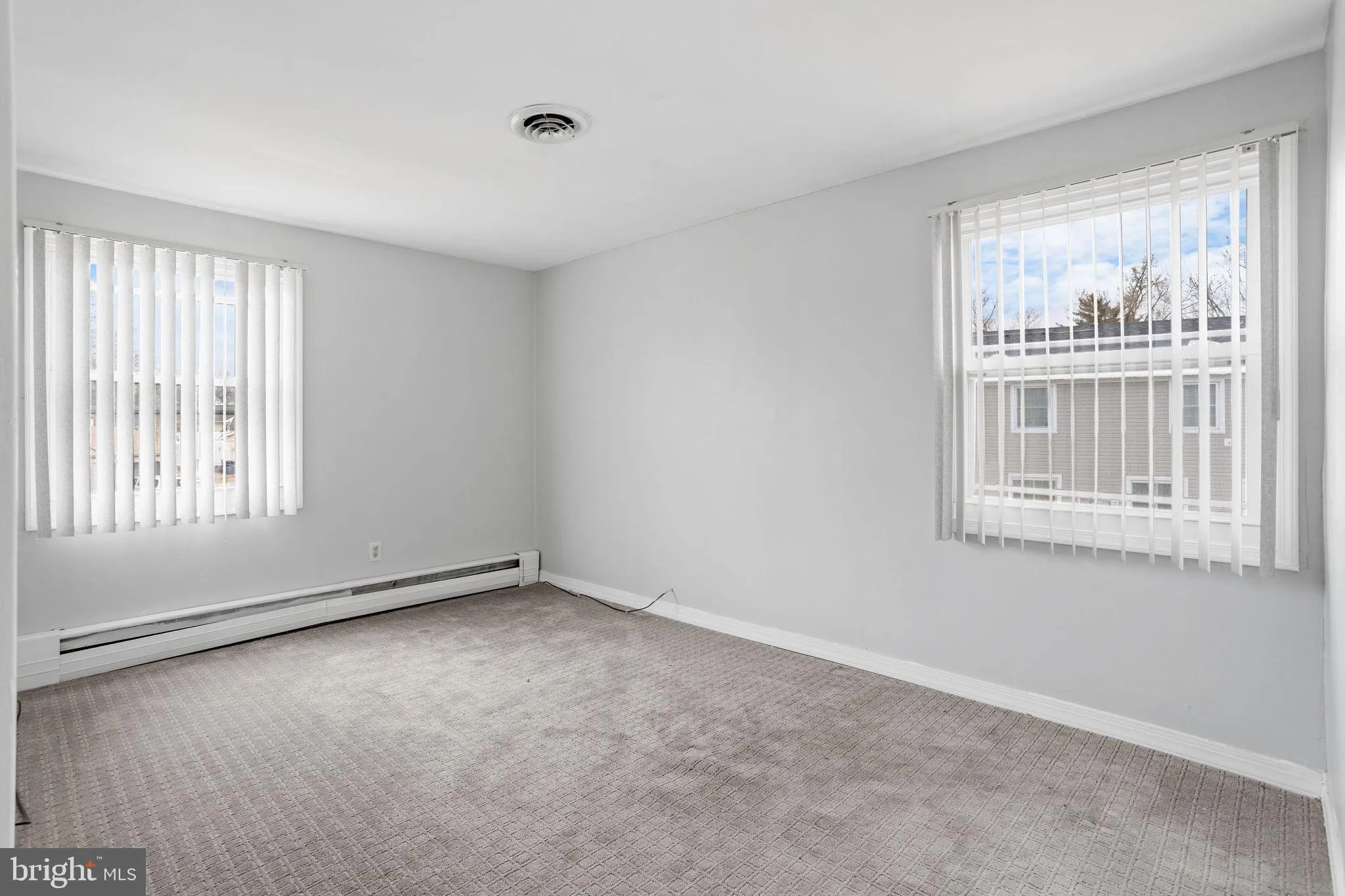 Willingboro, New Jersey 08046, United States, 3 Bedrooms Bedrooms, ,3 BathroomsBathrooms,Residential,Active,94752